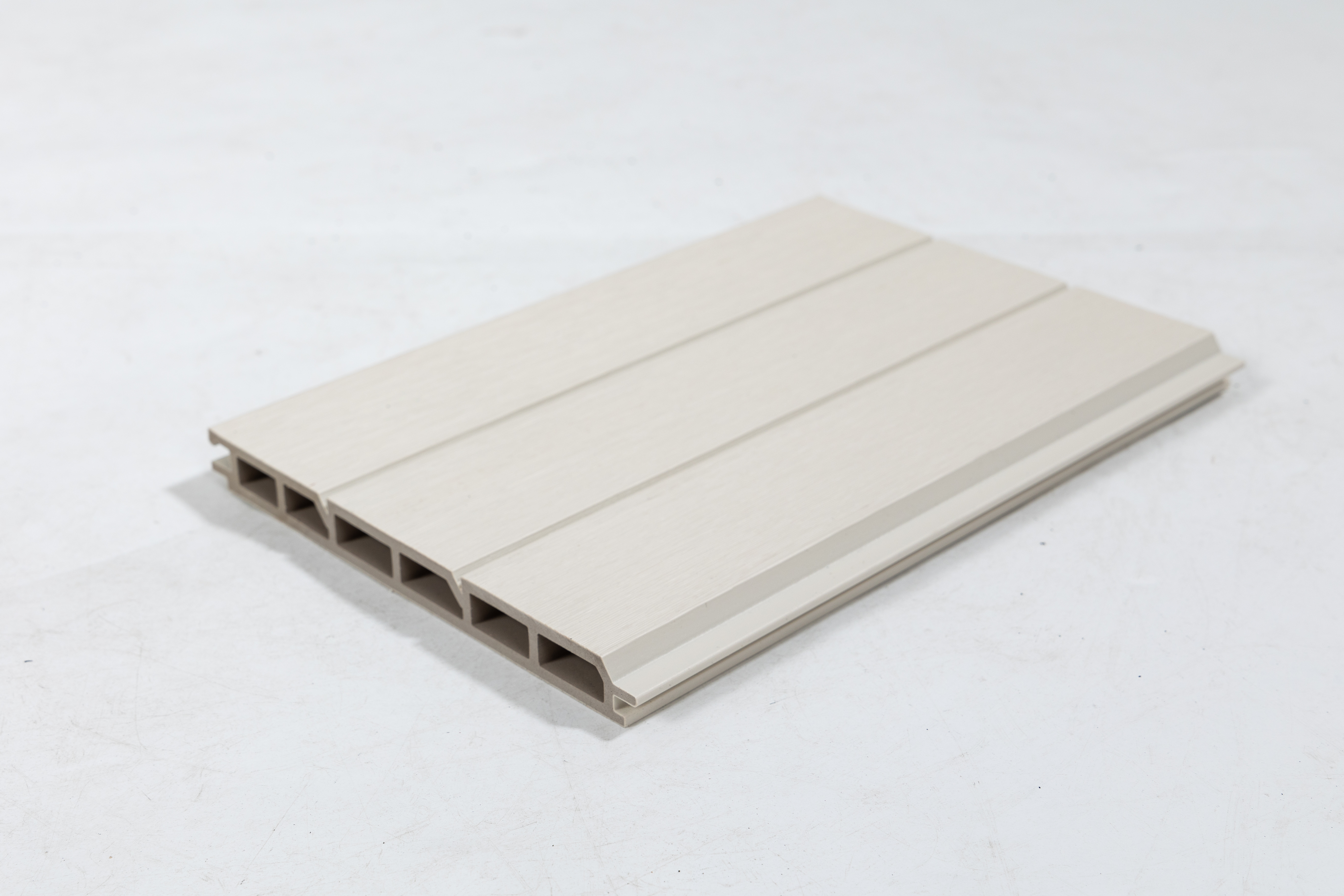White Co-Extruded WPC Fence Panel – Clean-Line Composite Fence for Gardens