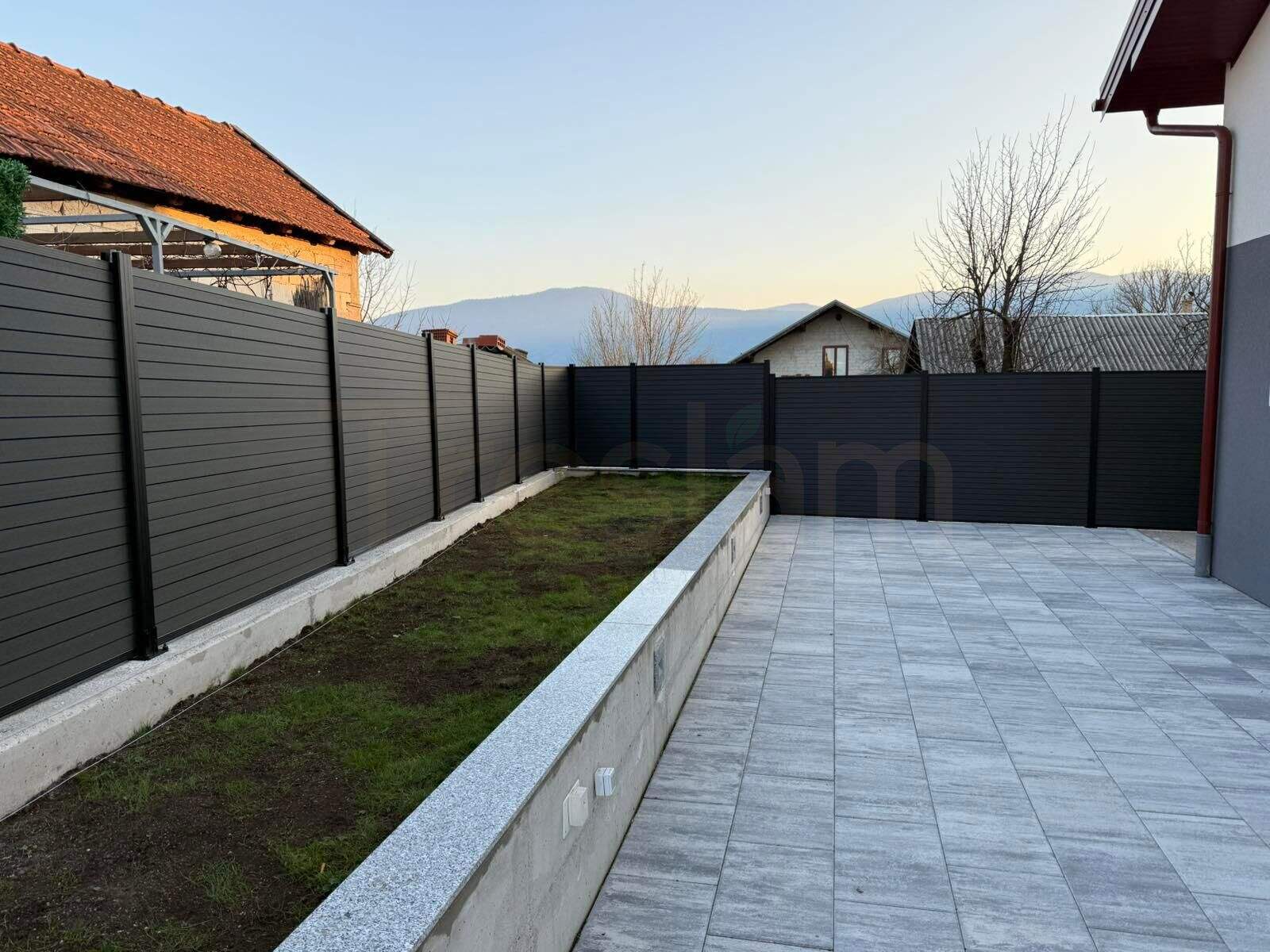 Beautiful Black WPC Fence Installation in Bosnia – Precision Craftsmanship with Modern Composite Design
