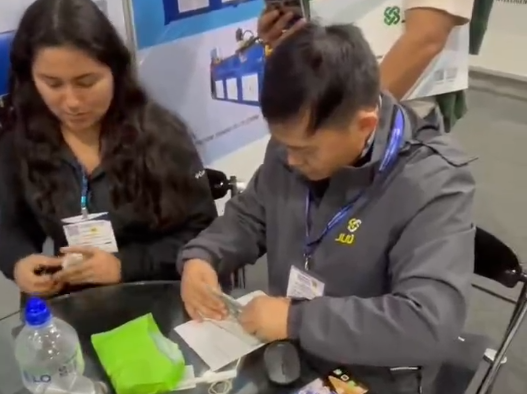 JUGAO bending machines made a stunning appearance at the Peruvian exhibition, and sold out on site, triggering an industry boom!