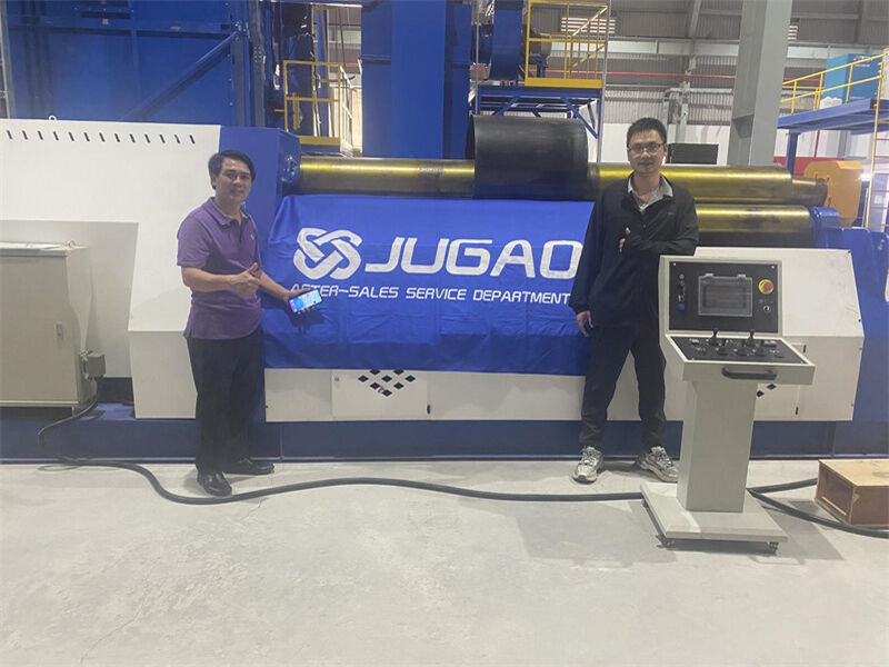 JUGAO's after-sales team arrived in Ho Chi Minh City, Vietnam, and successfully completed the installation of the plate rolling machine and customer training