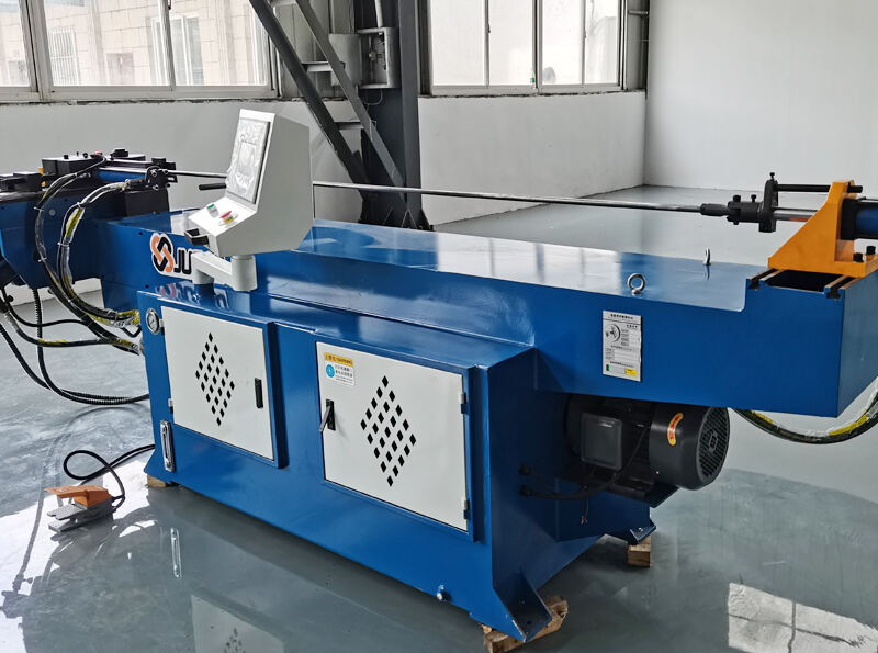 How does JUGAO's bending machine achieve industry-leading repeatability?