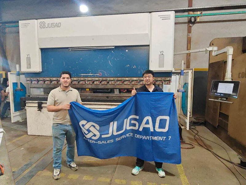 Suporte técnico que abrange milhares de quilômetros: a equipe de pós-venda da JUGAO reparou urgentemente o equipamento de um cliente tunisino para garantir a produção