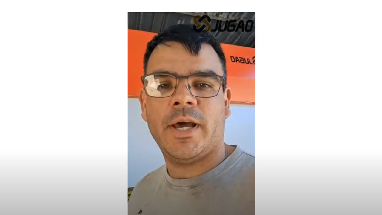 We received comments from customers in Uruguay after receiving the machine