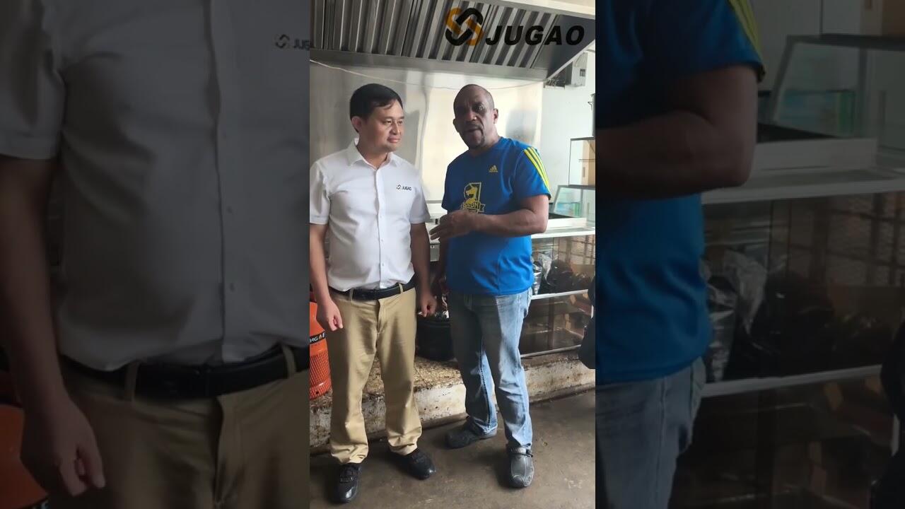 Luis de Jugao visita cliente en RD y asegura pedido de 4 máquinas para metalurgia