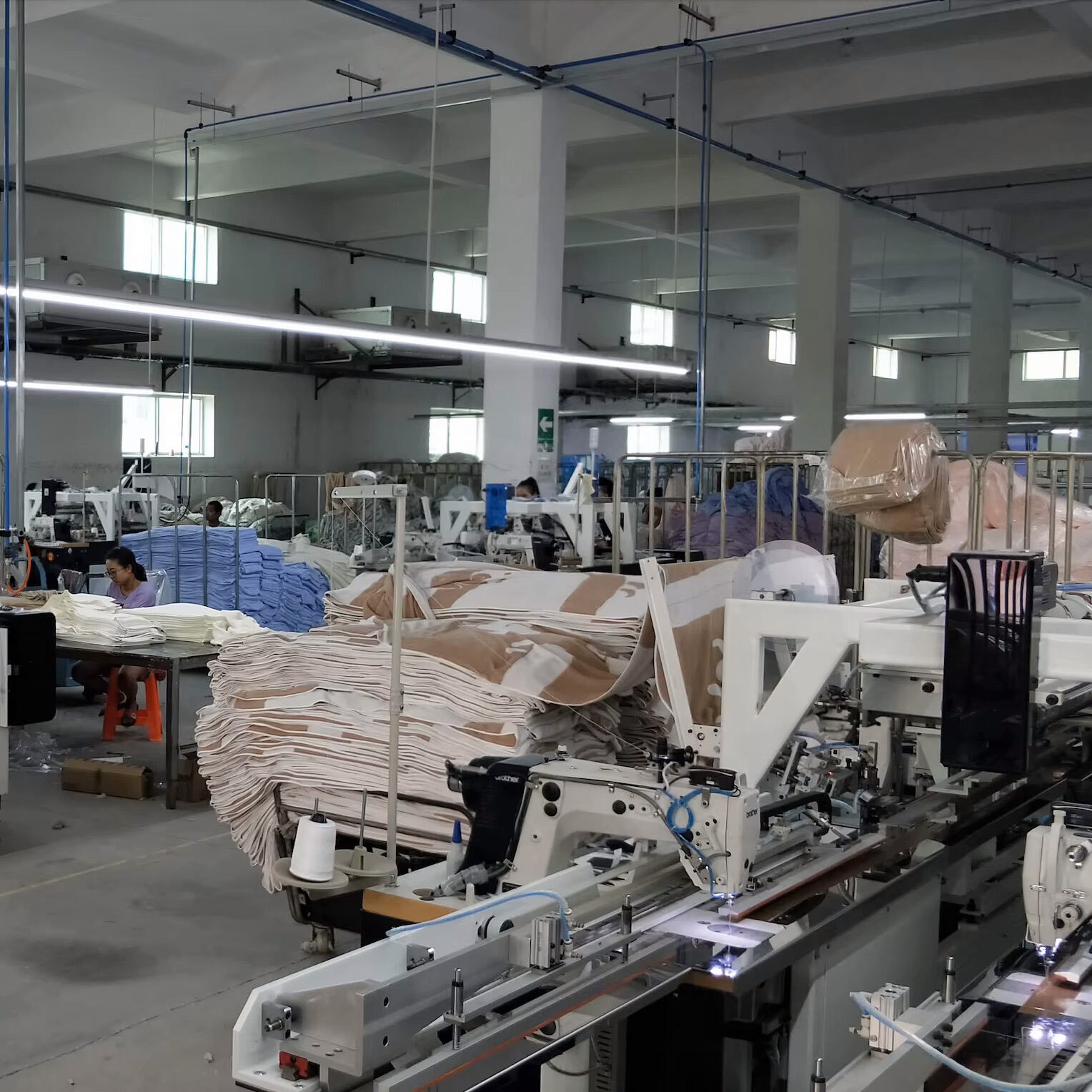 industrial automatic terry towel cross cutting hemming machine et 5835 ii-8