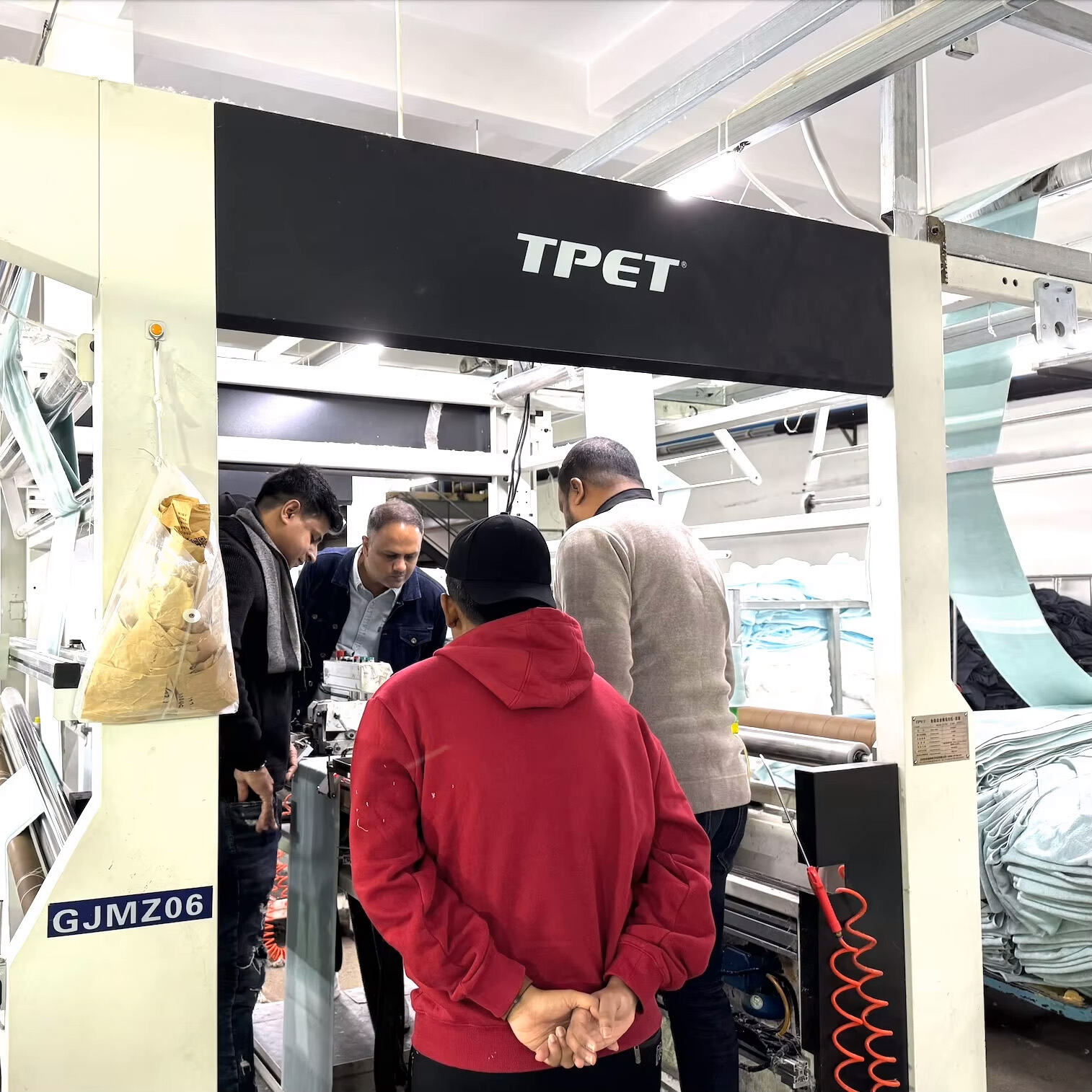 automatic terry towel lengthwise hemming machine et 5816 gg-5