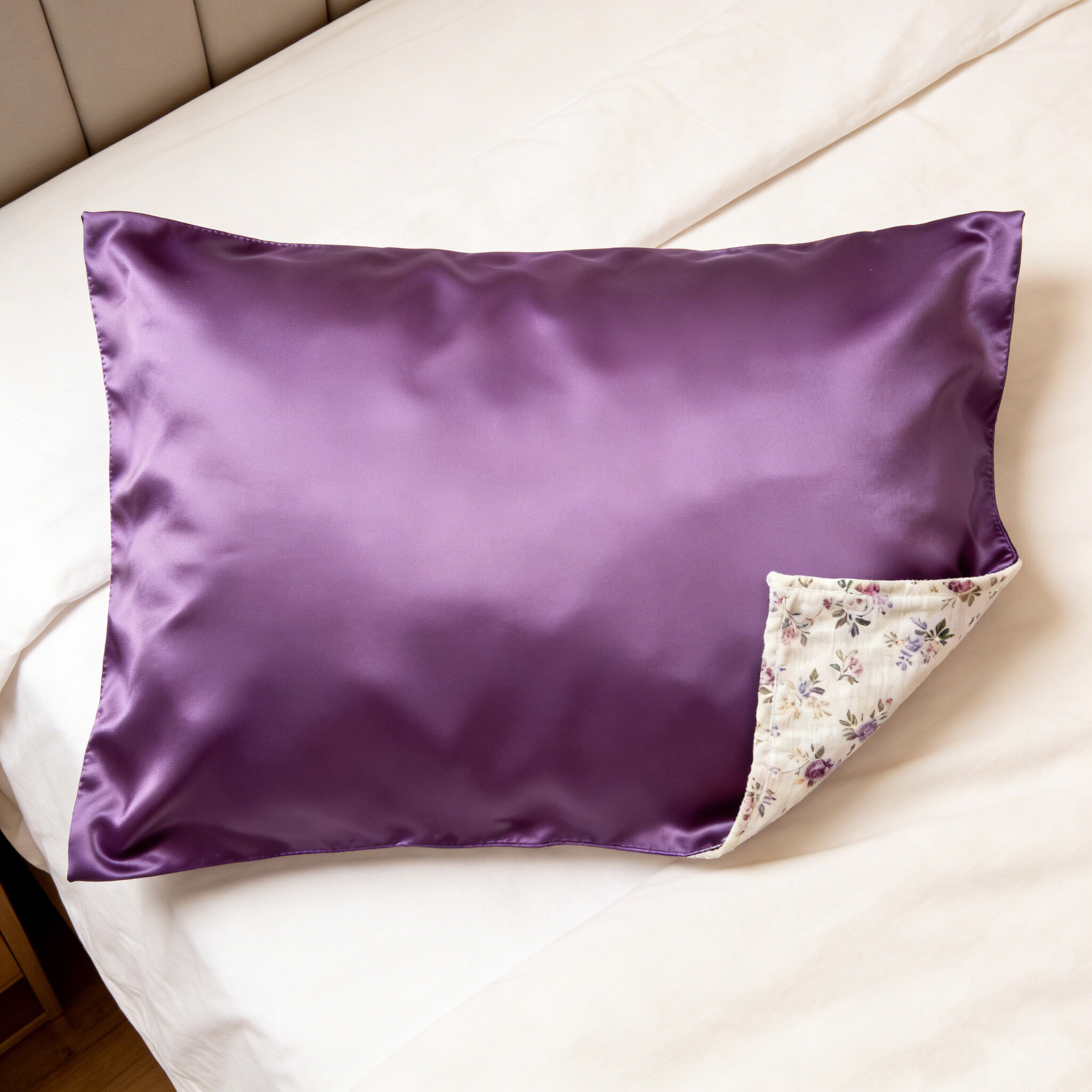 Double-Sided Pillowcases with Different Fabrics