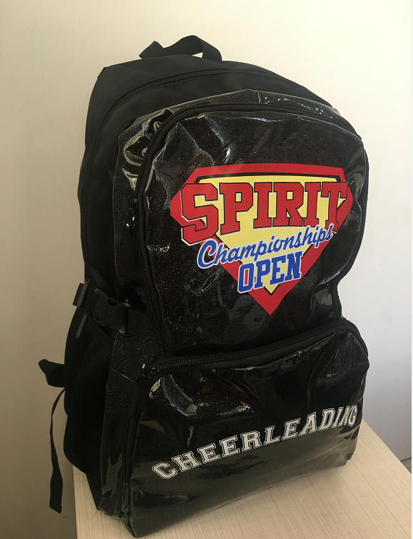 En kaliteli çantalarımızla neşeli kıyafetlerinizi özelleştirin