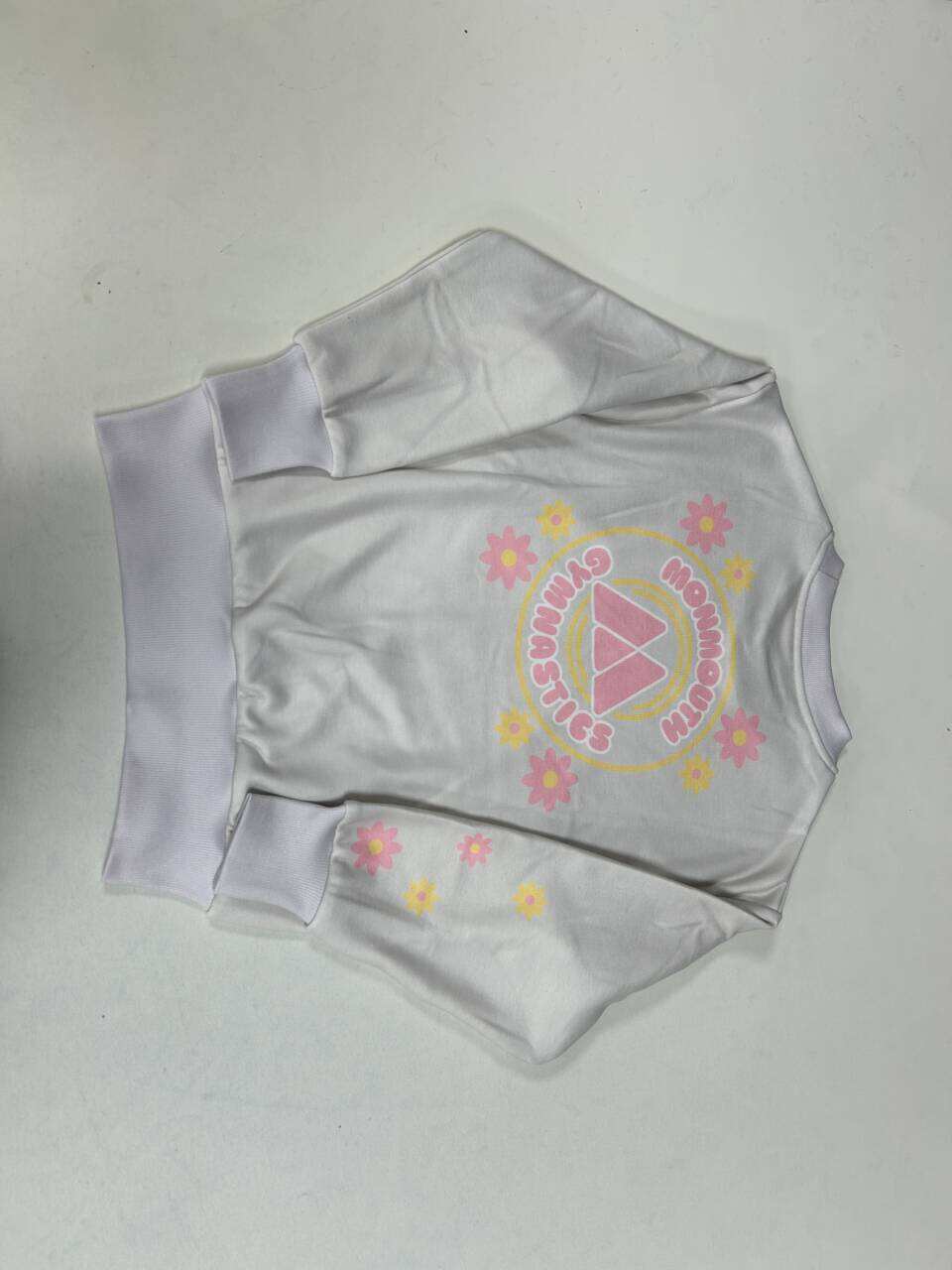 Ažurirajte svoju garderobu našim modernim džemperima s kapuljačom