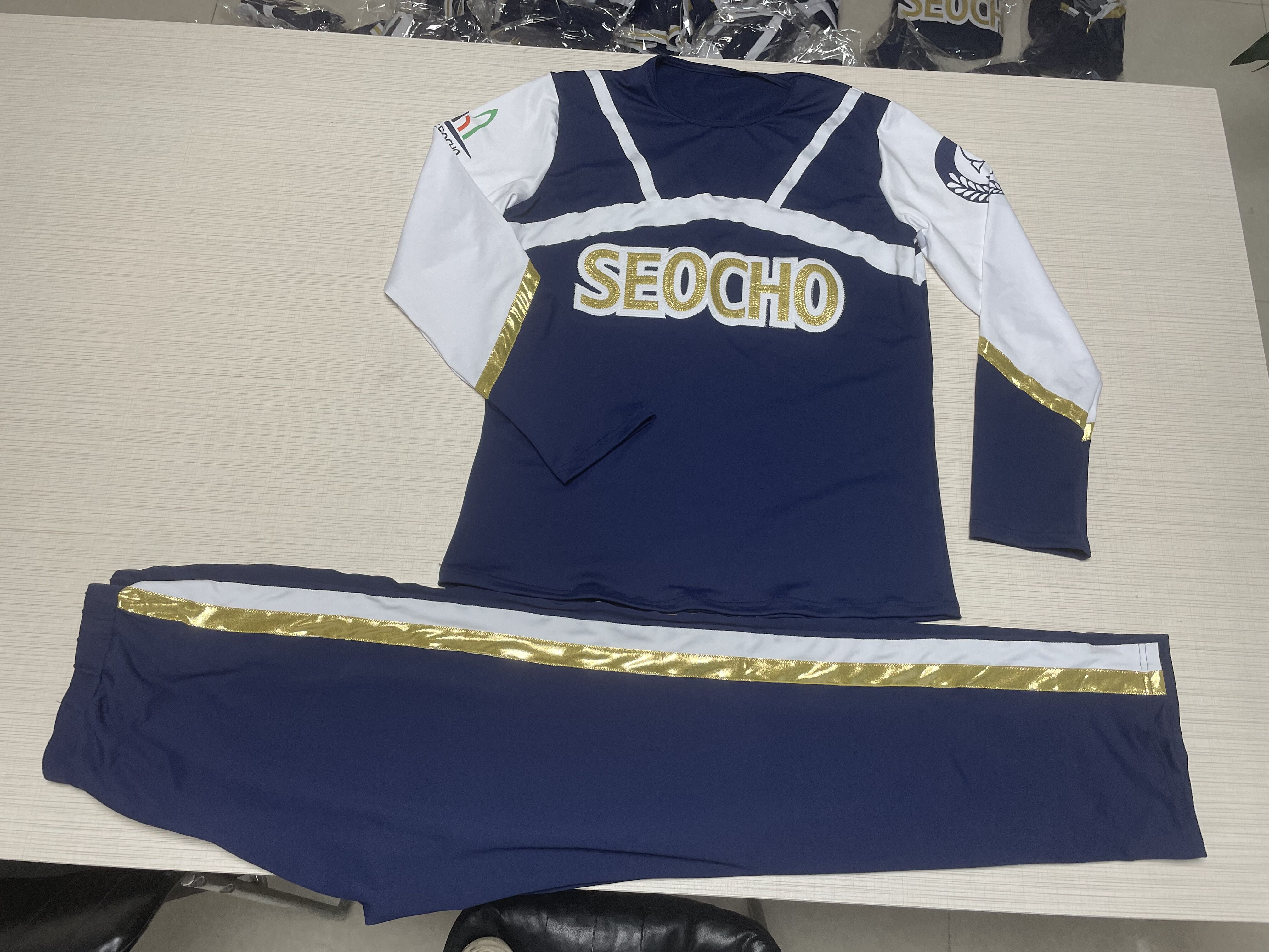 Yarışmacı amigo takımları için dayanıklı ve rahat malzemeler