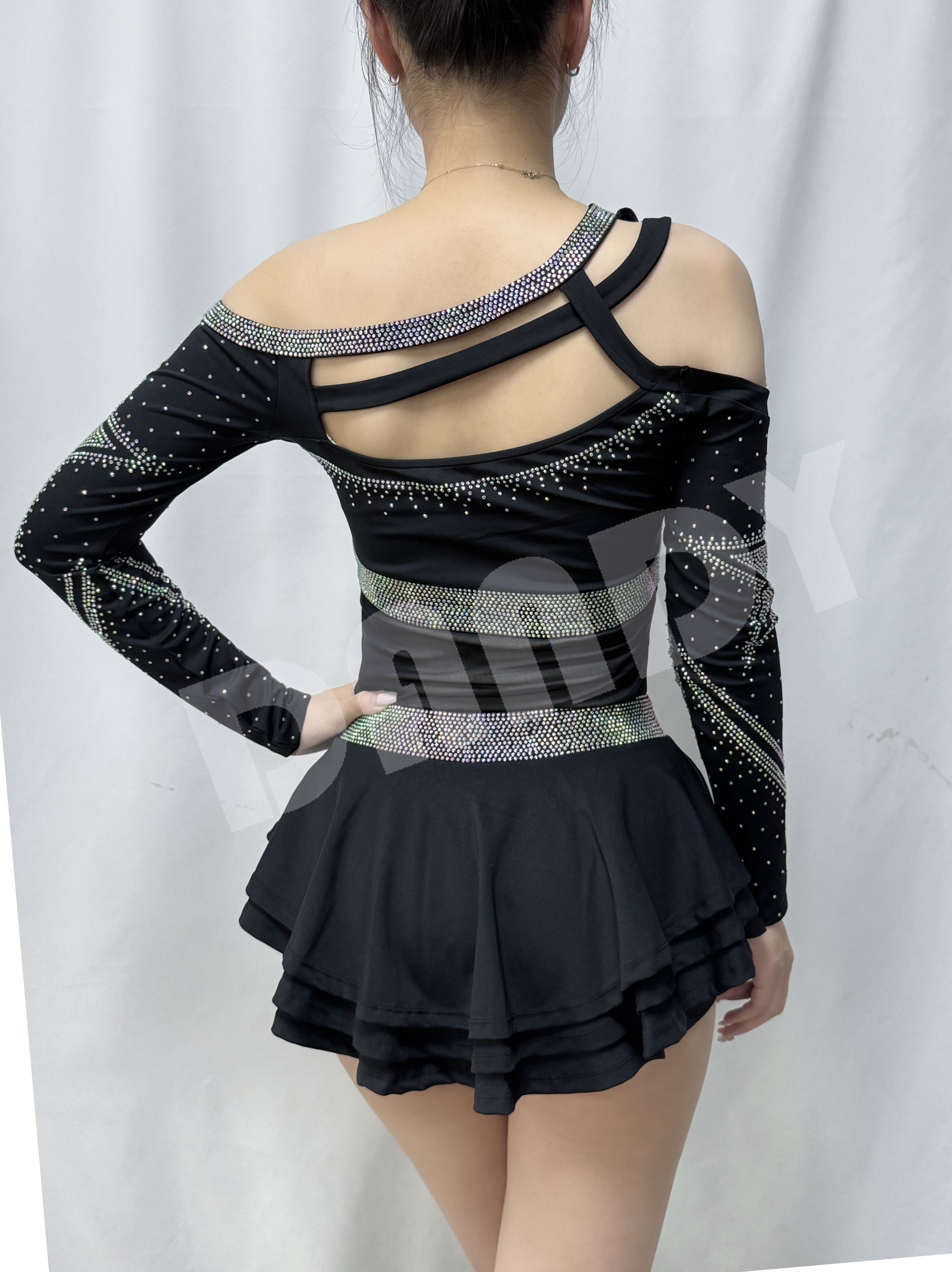 Stand Out at Competitions with Customized Cheerleading Outfits for Adults