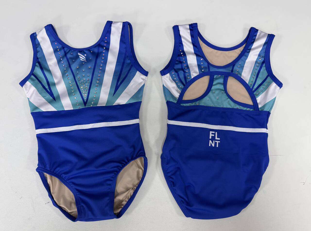 Başlangıç seviyesinden ileri seviyeye kadar tüm akrobatlar için uygundur