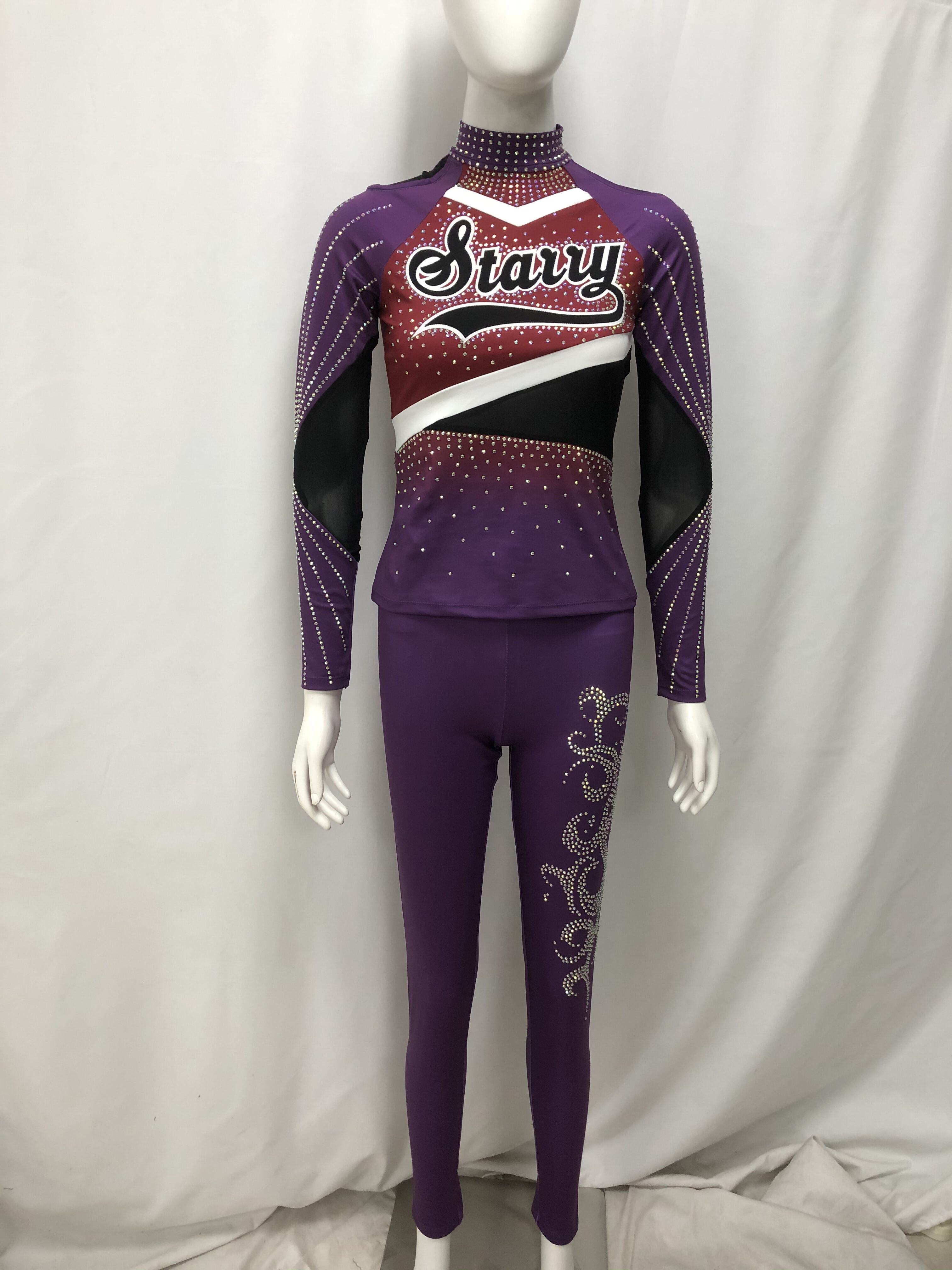 Yüksek Kaliteli Kadın Şeref Üniformalarımızla Takım Ruhunu ve Güvenini Artırın