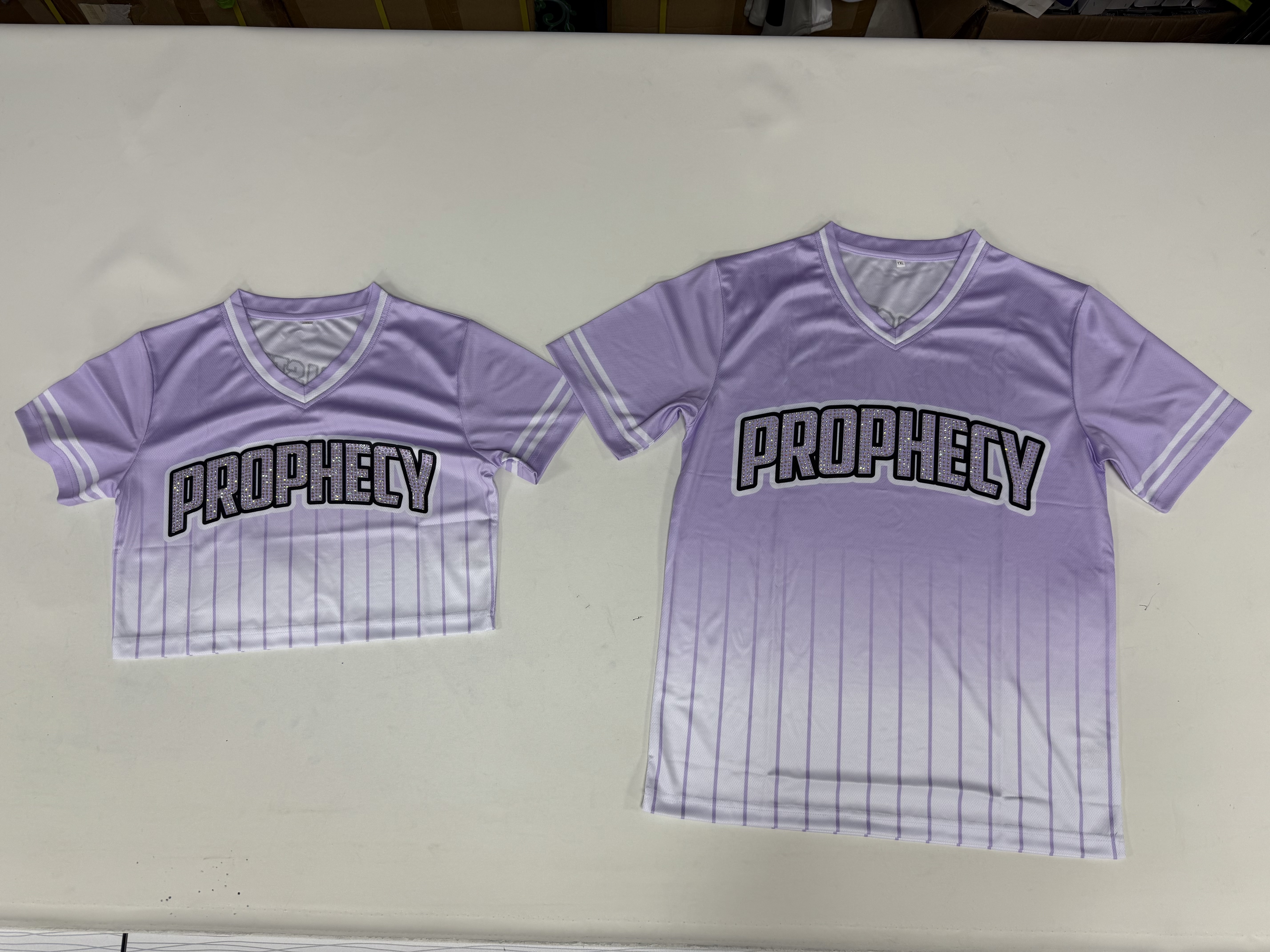 Kadınlar İçin Yüksek Kaliteli Tişörtlerle Gardırobunuzu Yükseltin