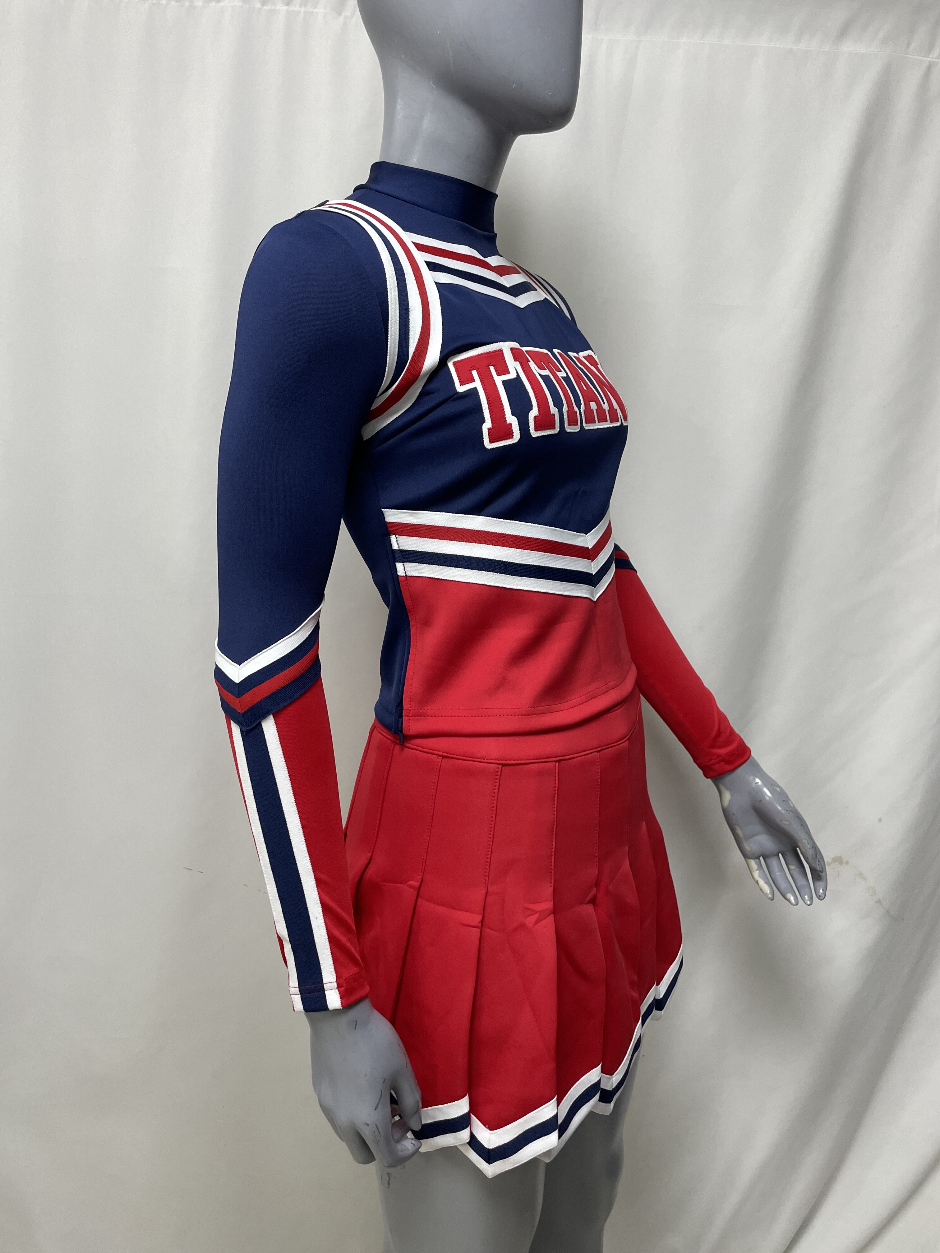 Premyum atletik giysilerimizle coşku ekibinizi bir üst seviyeye taşıyın