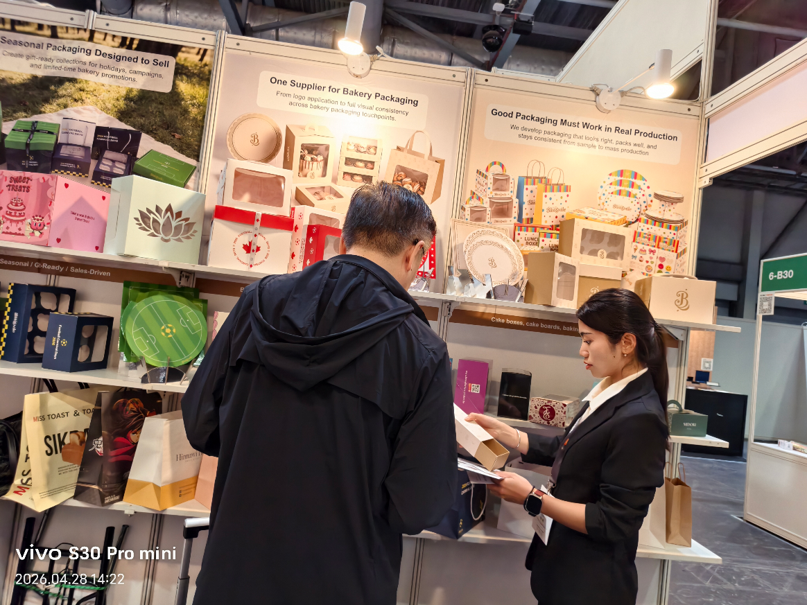 At the April Hong Kong expo, we worked closely with brand owners on bakery packaging decisions tied to real retail scenarios.