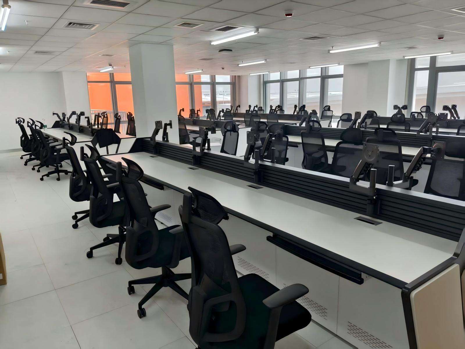 Foshan Modern Style Office Chair Mesh Furniture Swivel Executive Chair-内容插图-2.jpg