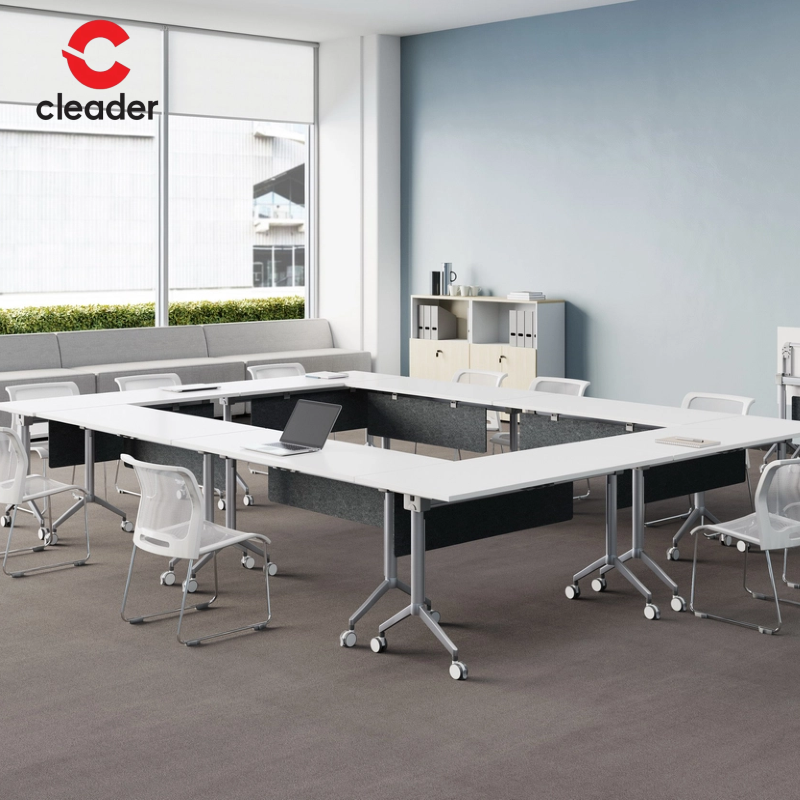 Kuinka voidaan hyödyntää tilaa tehokkaasti monikäyttöisillä taitettavilla kirjoituspöydillä?