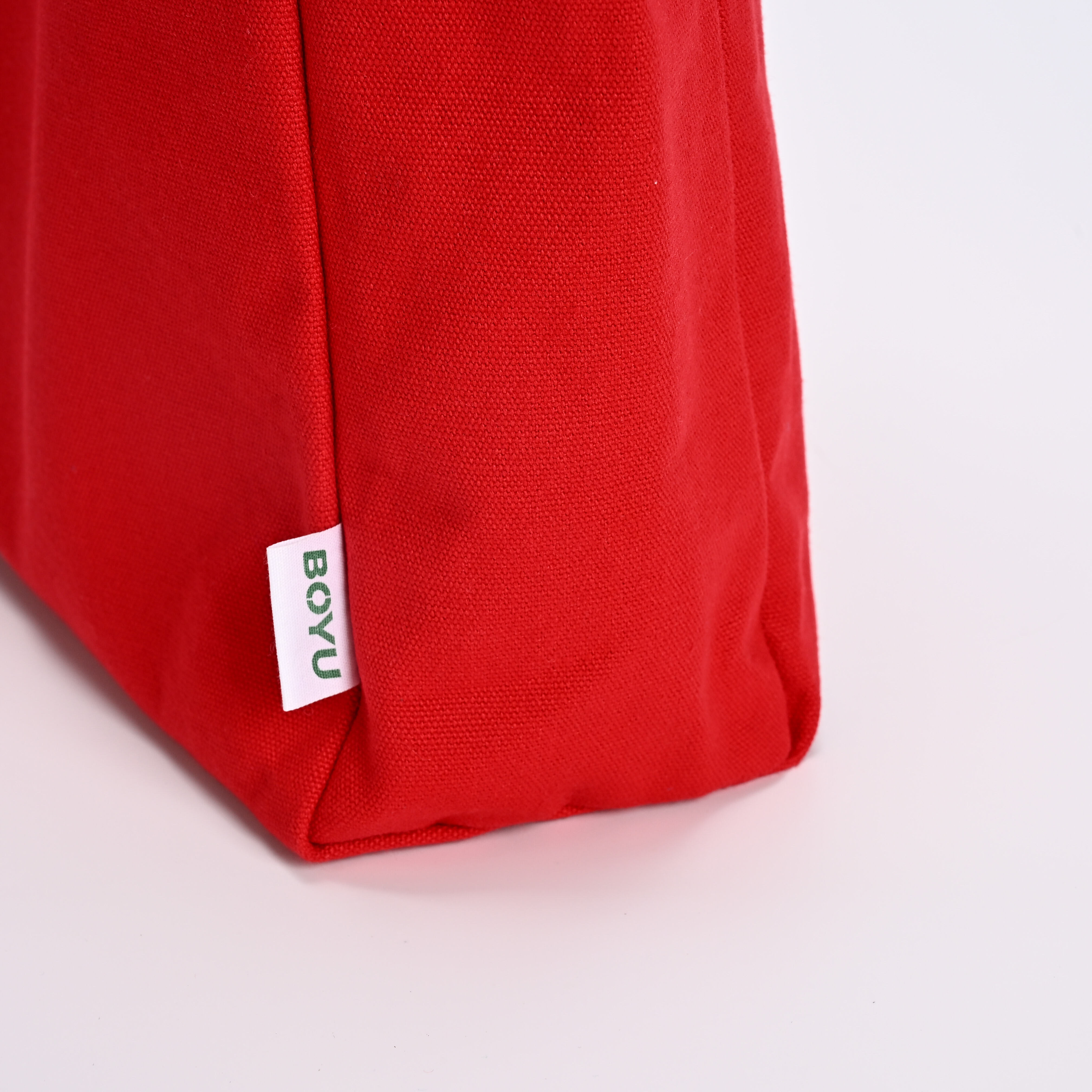 Comprehensive Product Range and Customization Capabilities