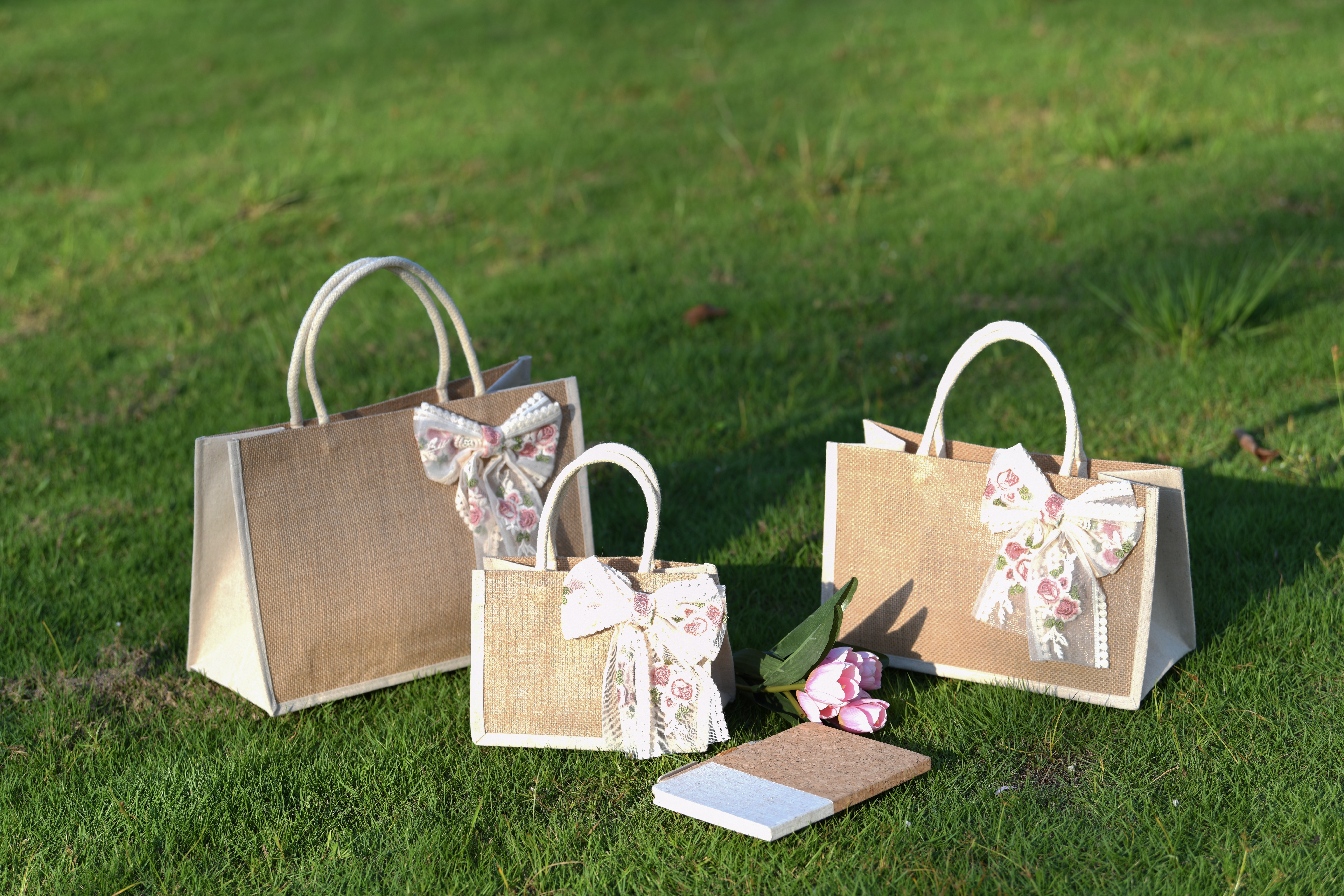 How to Customize Canvas Bags to Reflect Brand Personality?