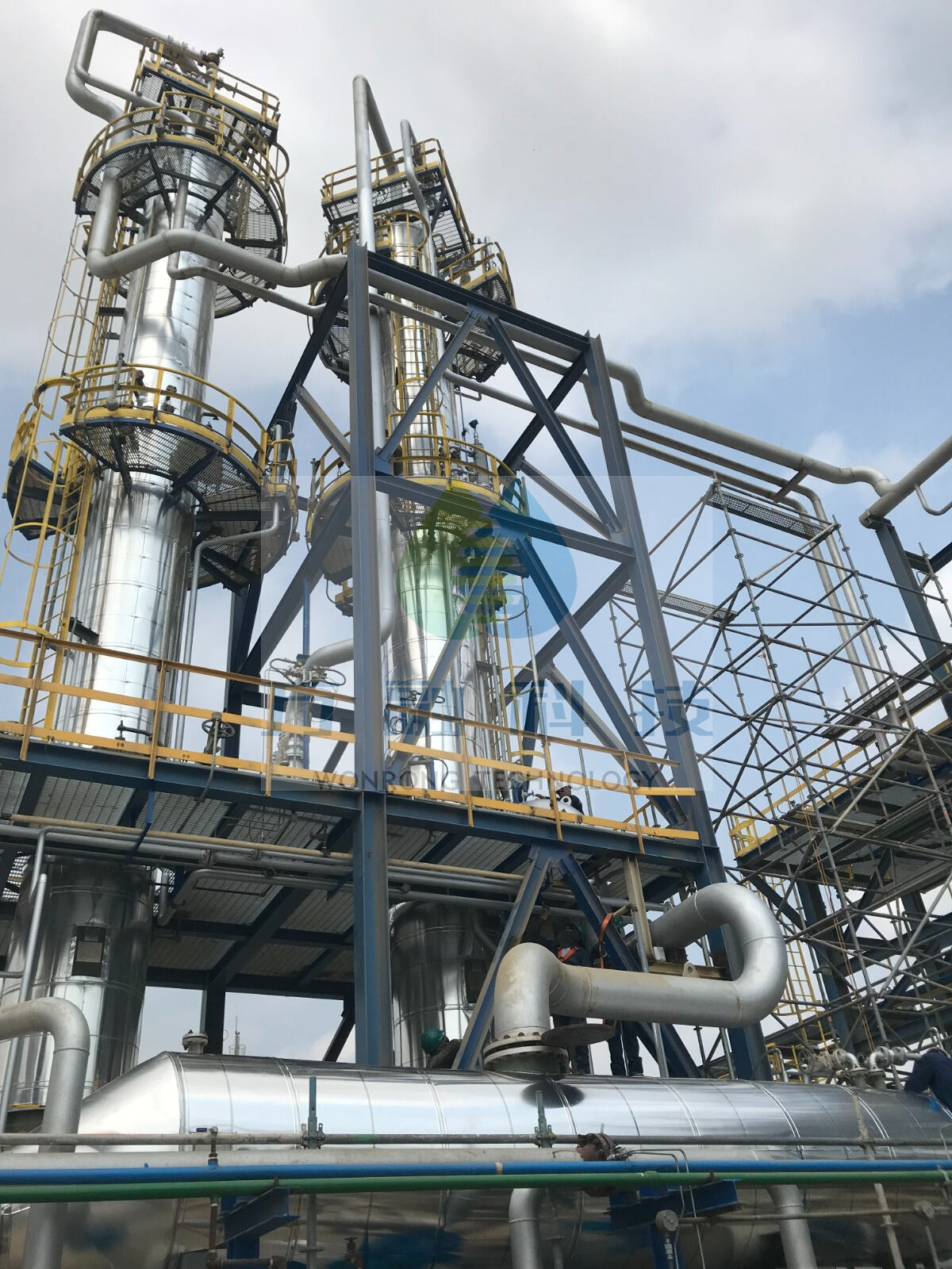 Where to find high-quality crude oil distillation columns for wholesale purchase