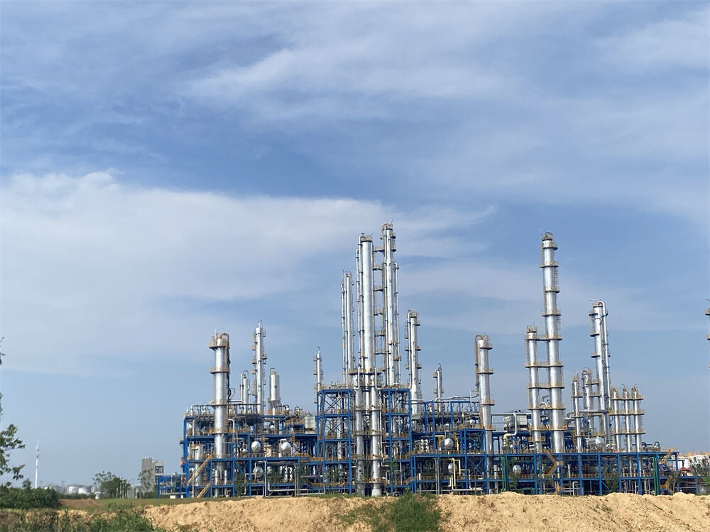 https://shopcdnpro.grainajz.com/category/458146/3825/7ccc7647f282f5f0be6db31f029c5357/crude%20oil%20refinery.jpg