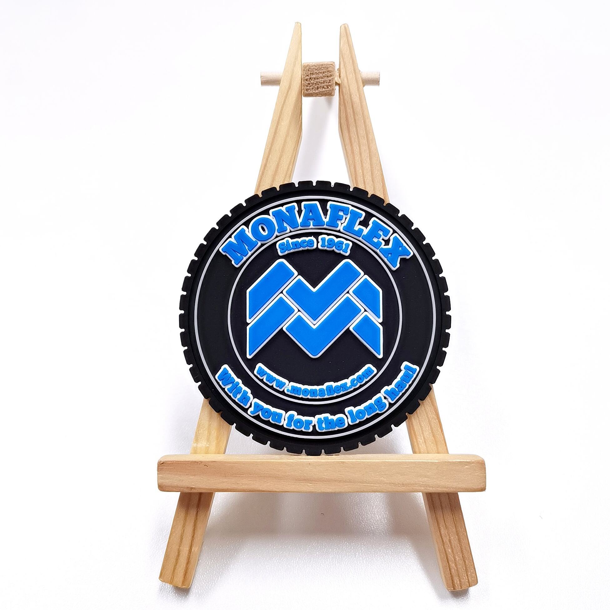 Patches PVC su Misura 3D Flexstyle Patch da Calcio Logo con Rilievo Metallico Flex Metflex Insegne in Gomma Morbida PVC