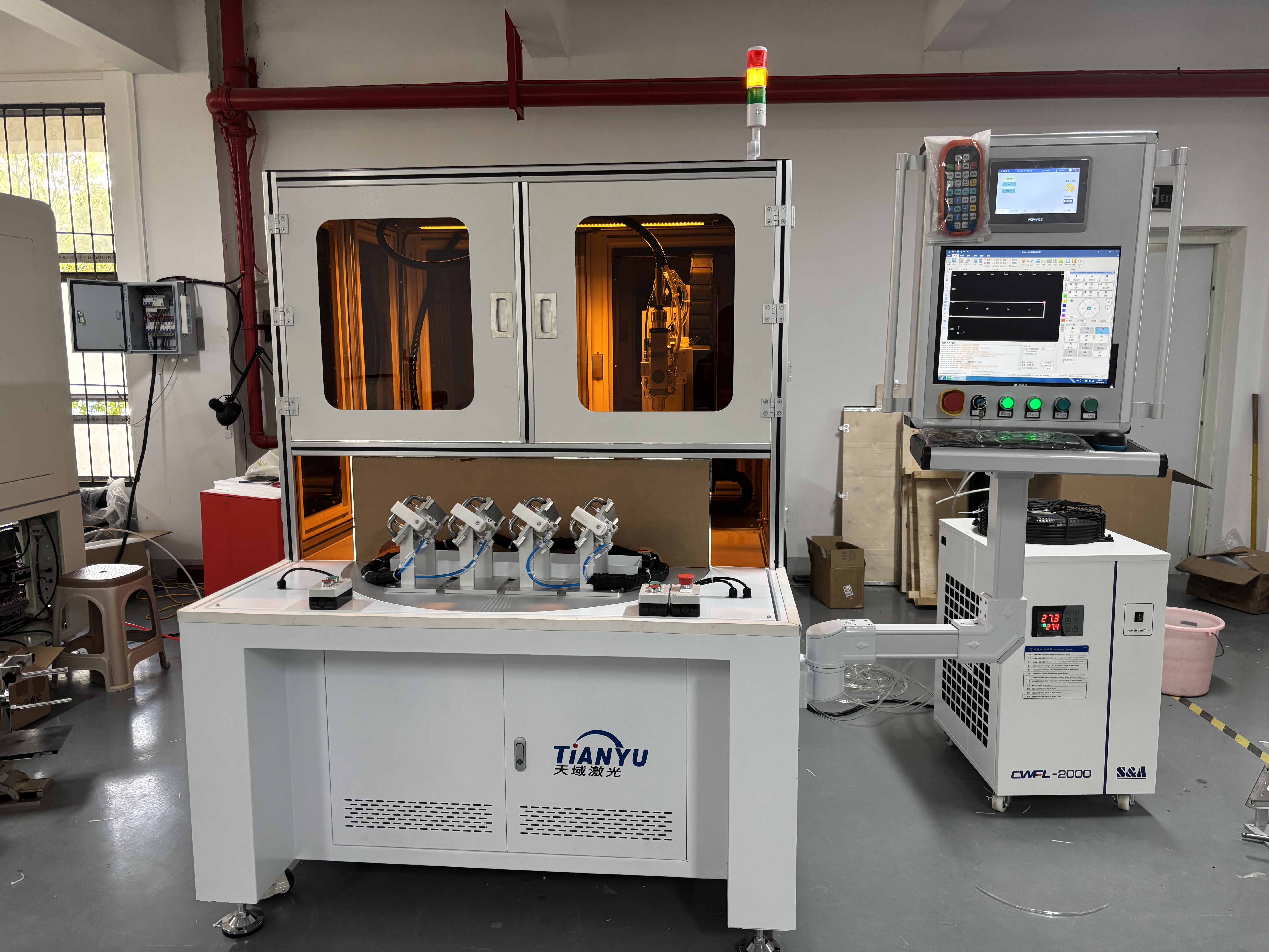 Laser cutting machine