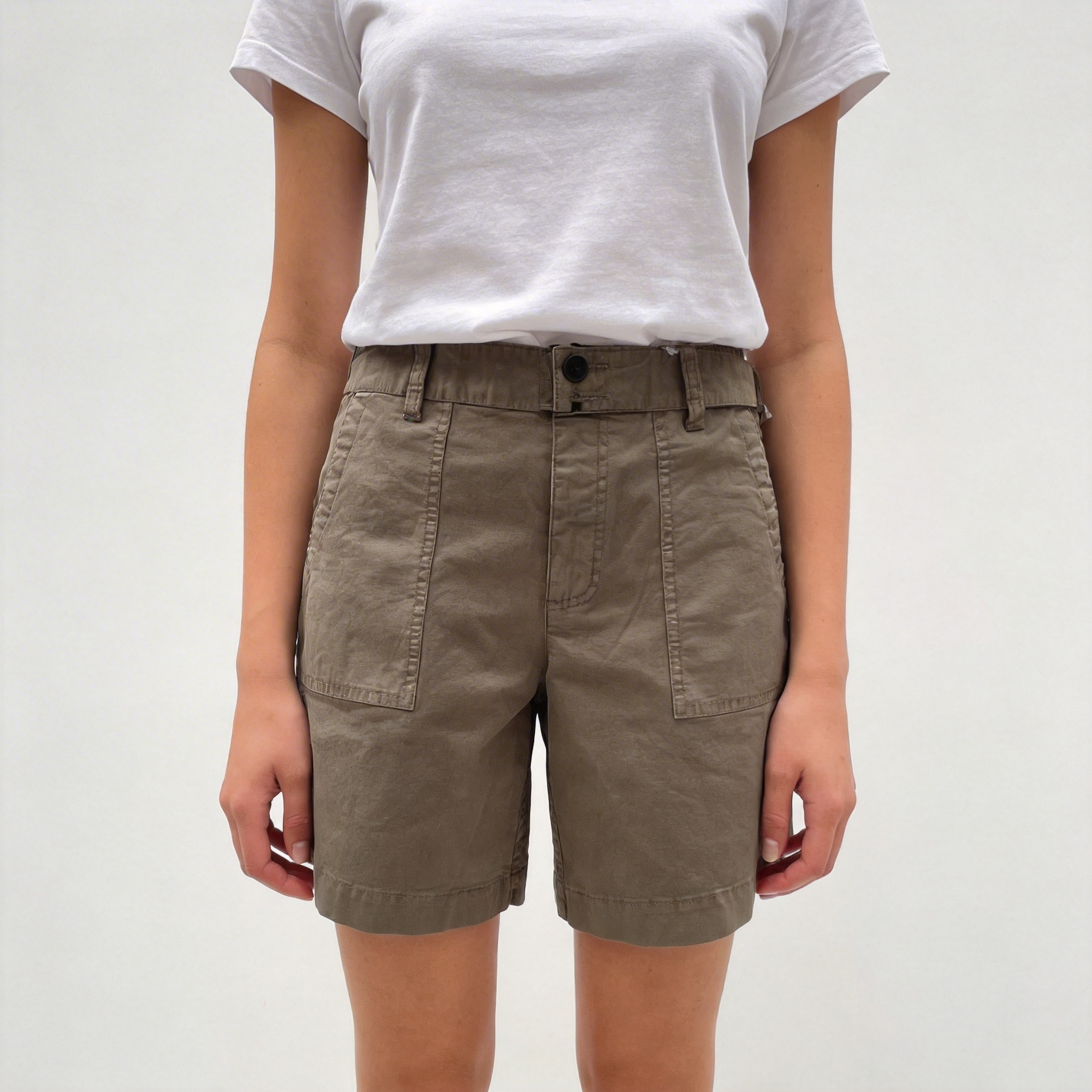 Elevate Your Brand with Our Wholesale Mens Essential Shorts