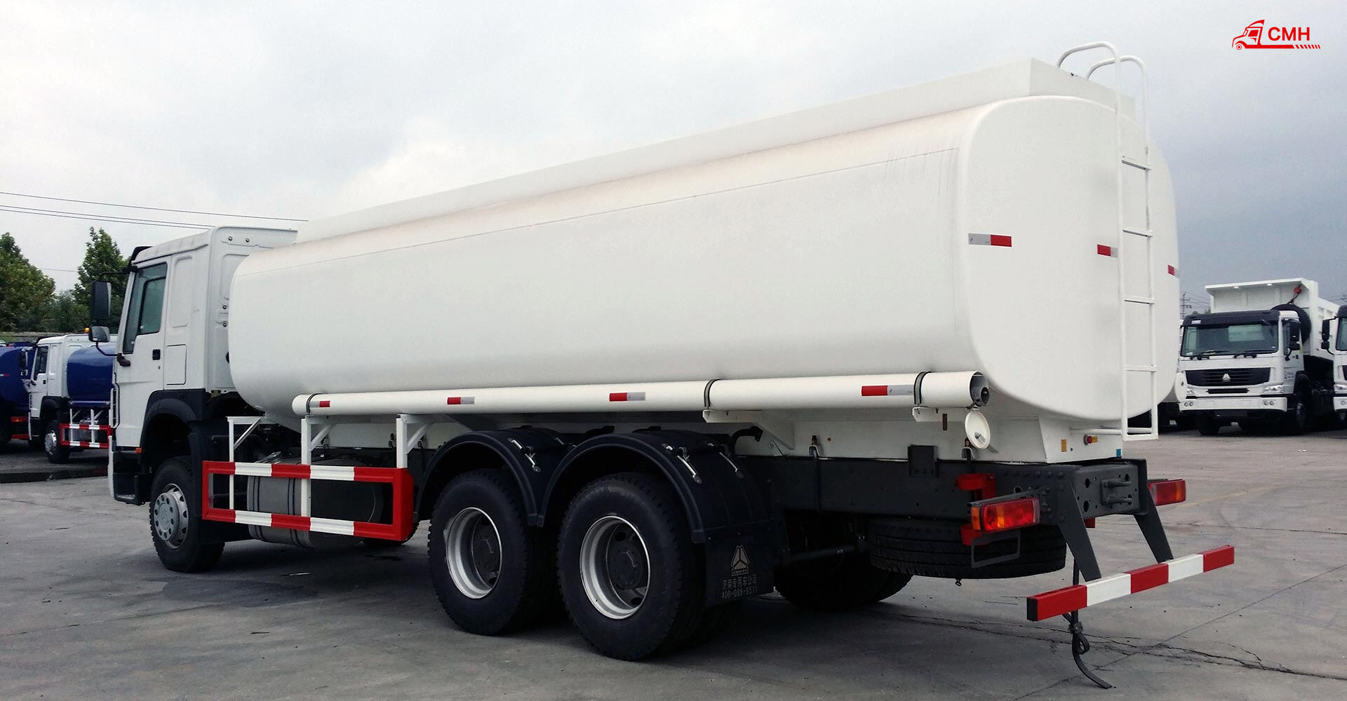 HOWO-NX/HOHAN 8X4 CARGO