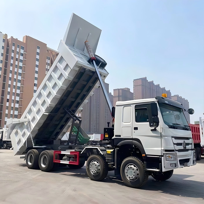 Xe tải ben HOWO 8x4 12 bánh 400 mã lực