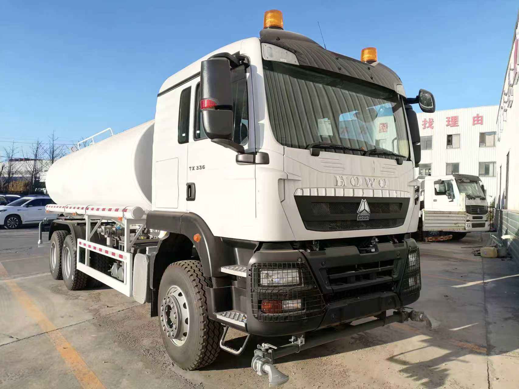 HOWO TX 6x4 Water Sprinkler Truck