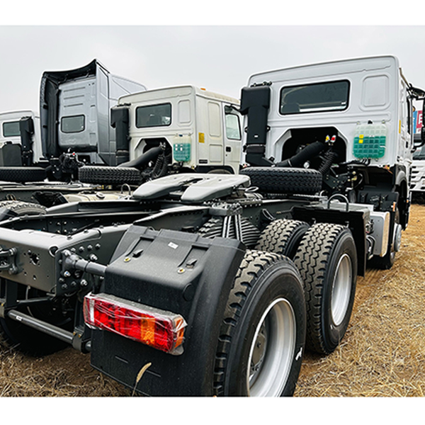 howo 6x4 tractor truck zz4257v3247b1-1