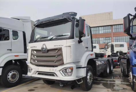 SINOTRUK HOWO NX 6x4 Tractor Truck