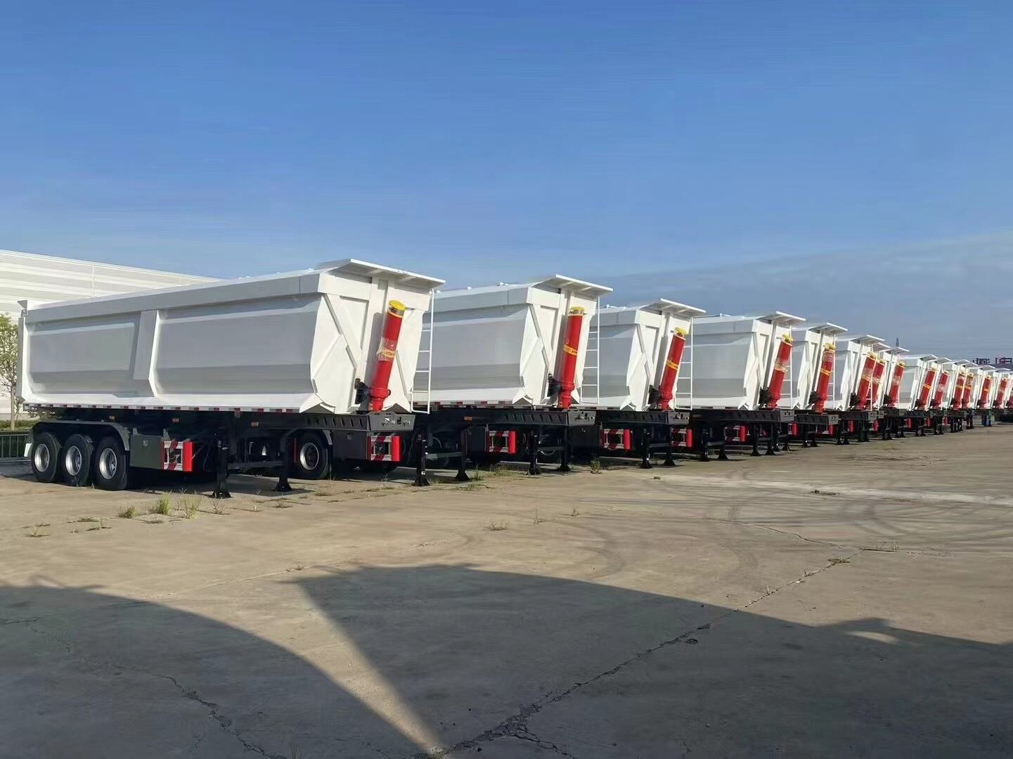 cMHTRUCK-Kippanhänger des Modelljahres 2026 mit 60 Tonnen Zuladung, 3 Achsen, guter Qualität und günstigem Preis zum Verkauf