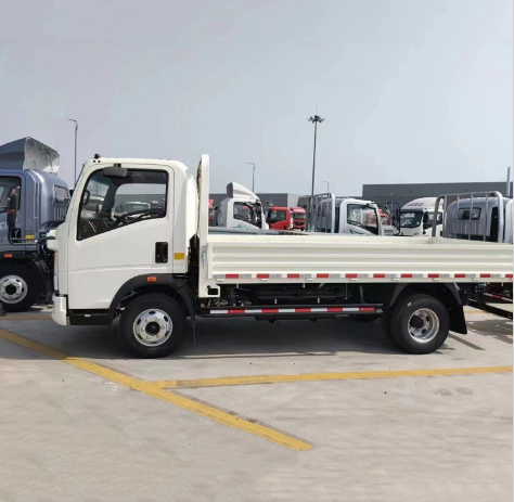 light Cargo box trucks