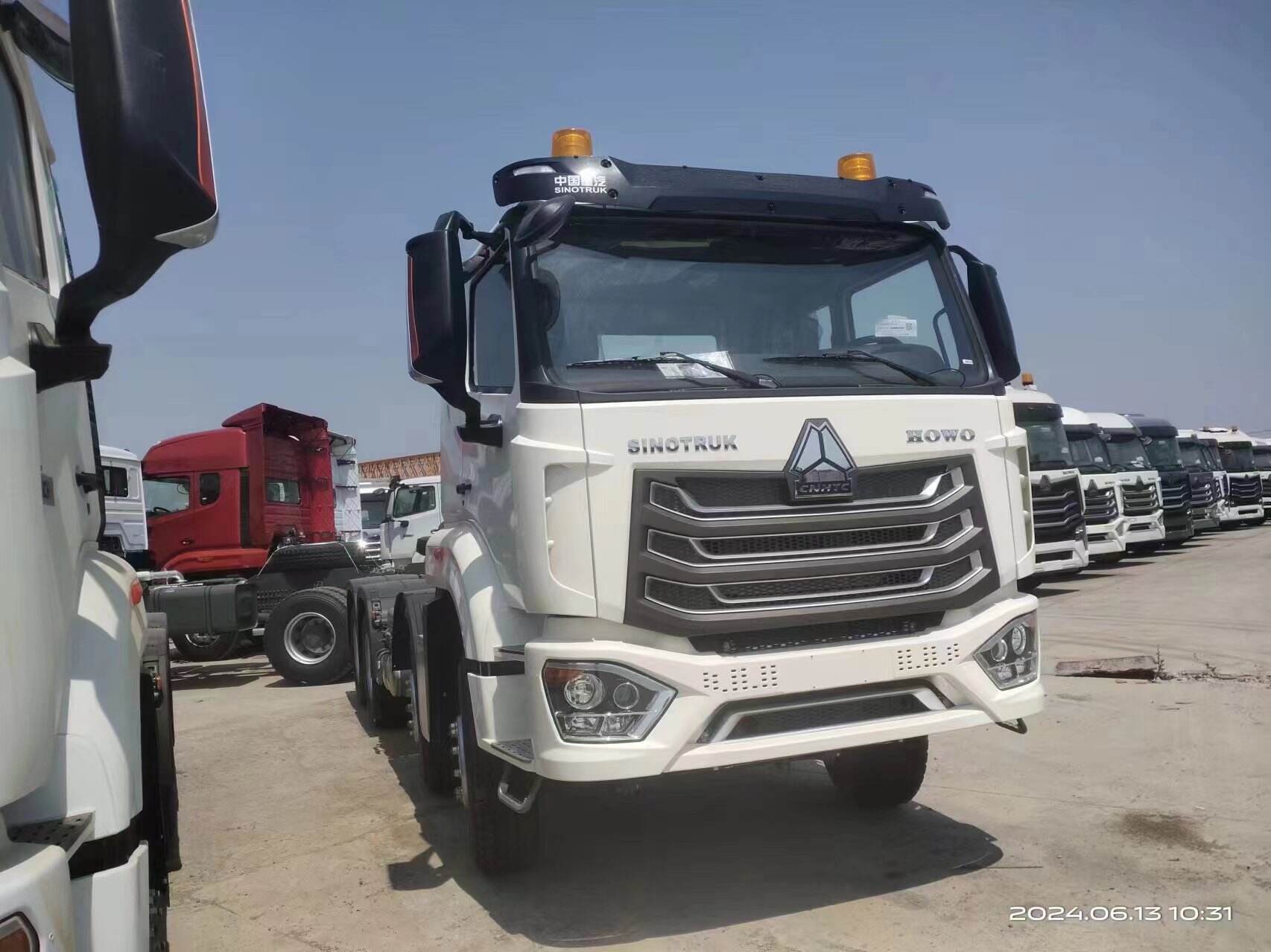 12 wheels Howo 8x4 tractor truck hot sale