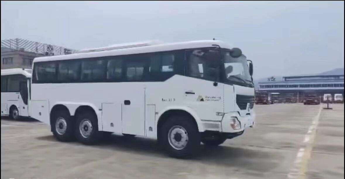DONGFENG EQ6820ZT 6*6 Bus
