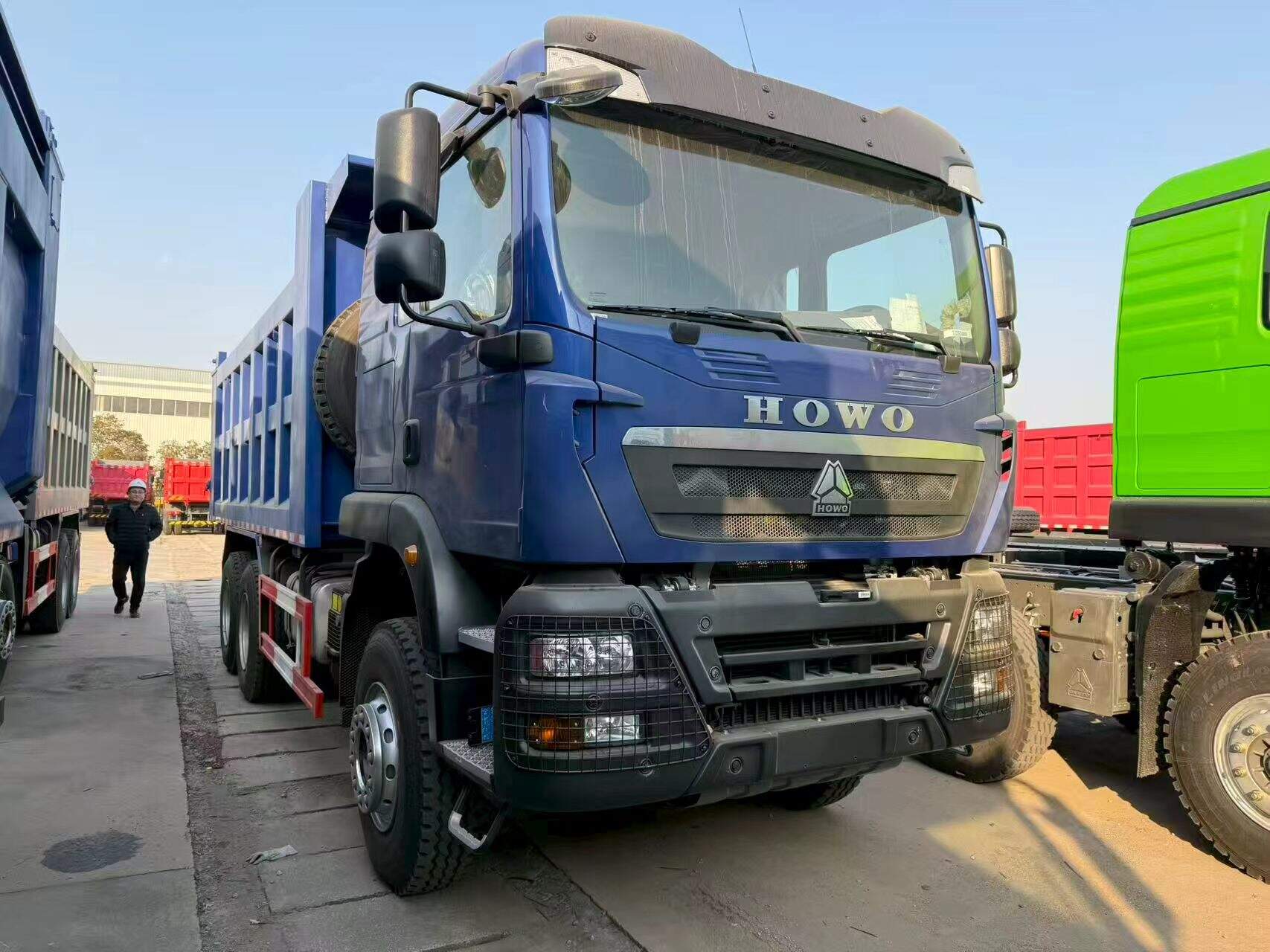 SINOTRUK HOWO TX 6×4 Hochleistungs-Kipplaster mit 371 PS und 21 m³ Kippmulde zum Verkauf
