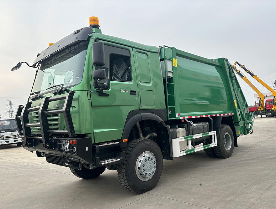 SINOTRUK HOWO 4X4 GARBAGE COMPACTING TRUCK