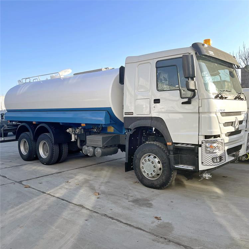 Xe bồn chứa nước HOWO 20cbm, 20000 lít xe tưới phun nước