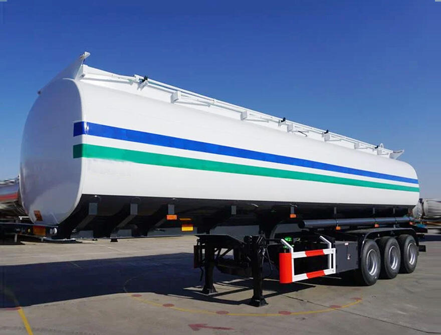 sEMIRREMOLQUE DE TANQUE DE COMBUSTIBLE DE ACERO AL CARBONO DE 3 EJES 45CBM