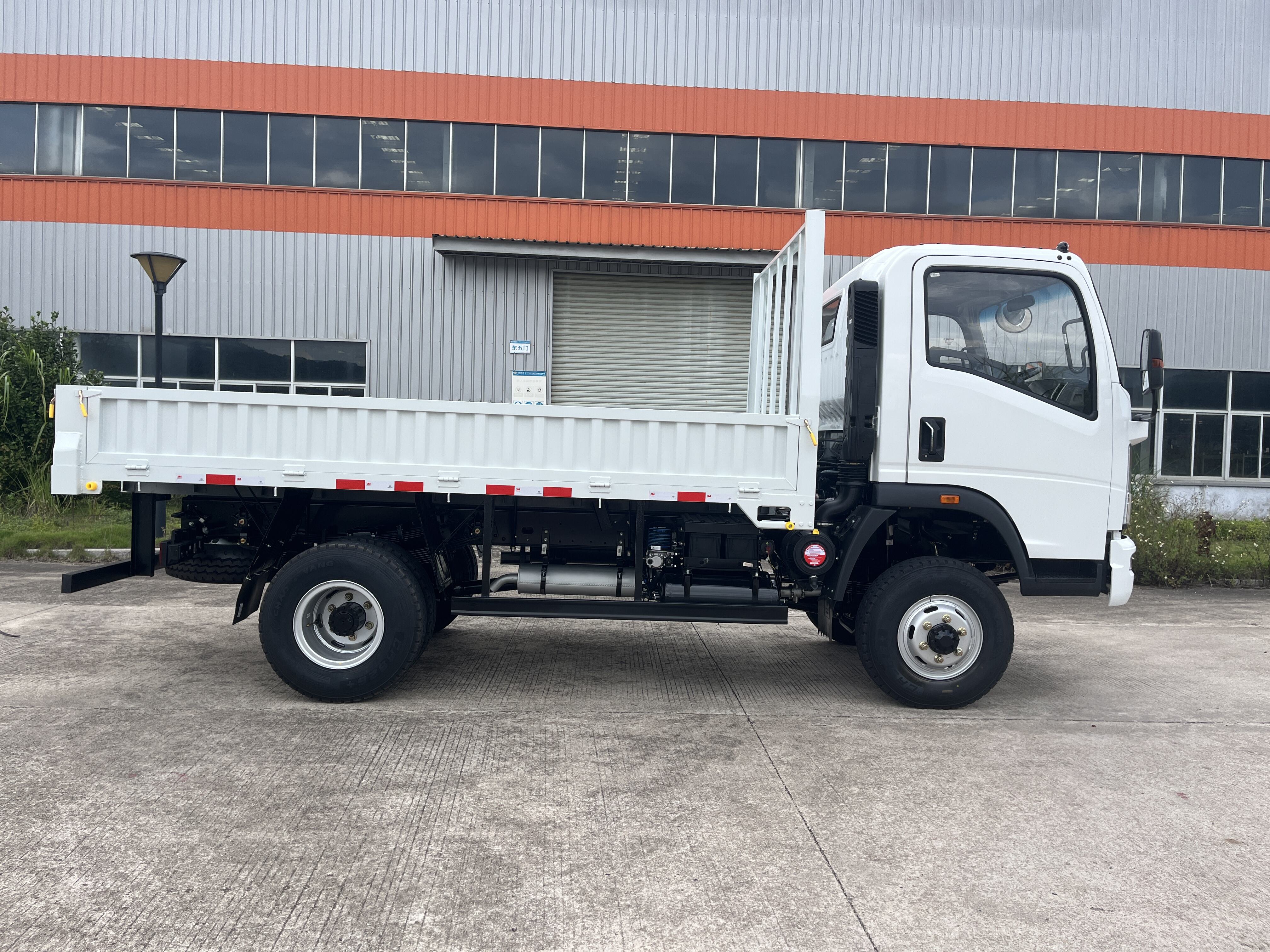 cami-n-de-carga-homan-4x4-con-capacidad-de-7-toneladas-cami-n-de