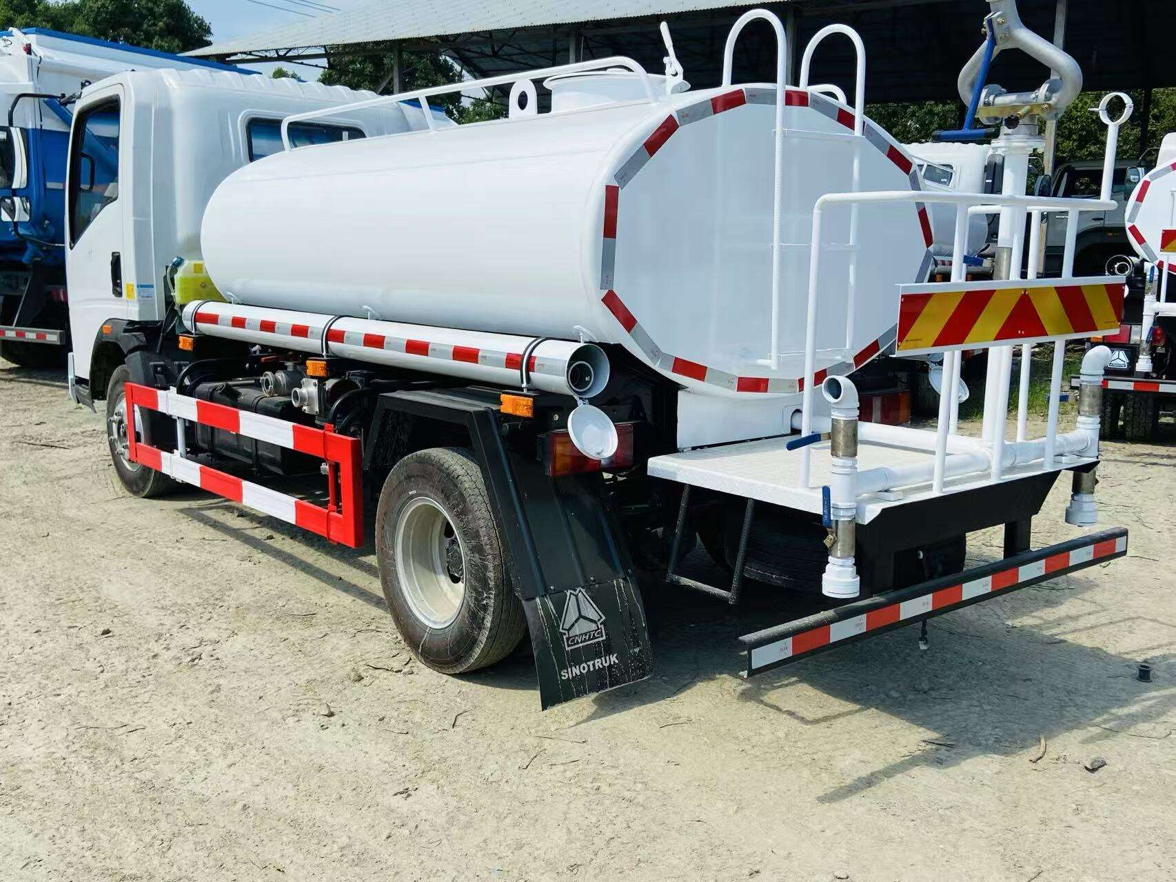 Découvrez les Meilleurs Petits Camions Citerne à Vendre