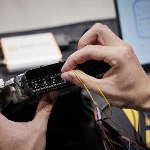 Herramienta de programación de unidades de control electrónico (ECU) y unidades de control de transmisión (TCU) para automóviles AutoTuner