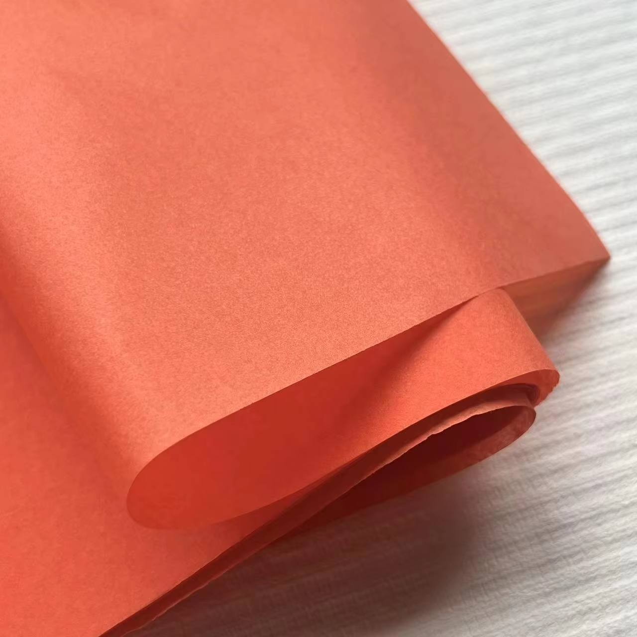 Orange FSC Colored Tissue Paper Sheets: Eco-Friendly Wrapping for T-Shirts