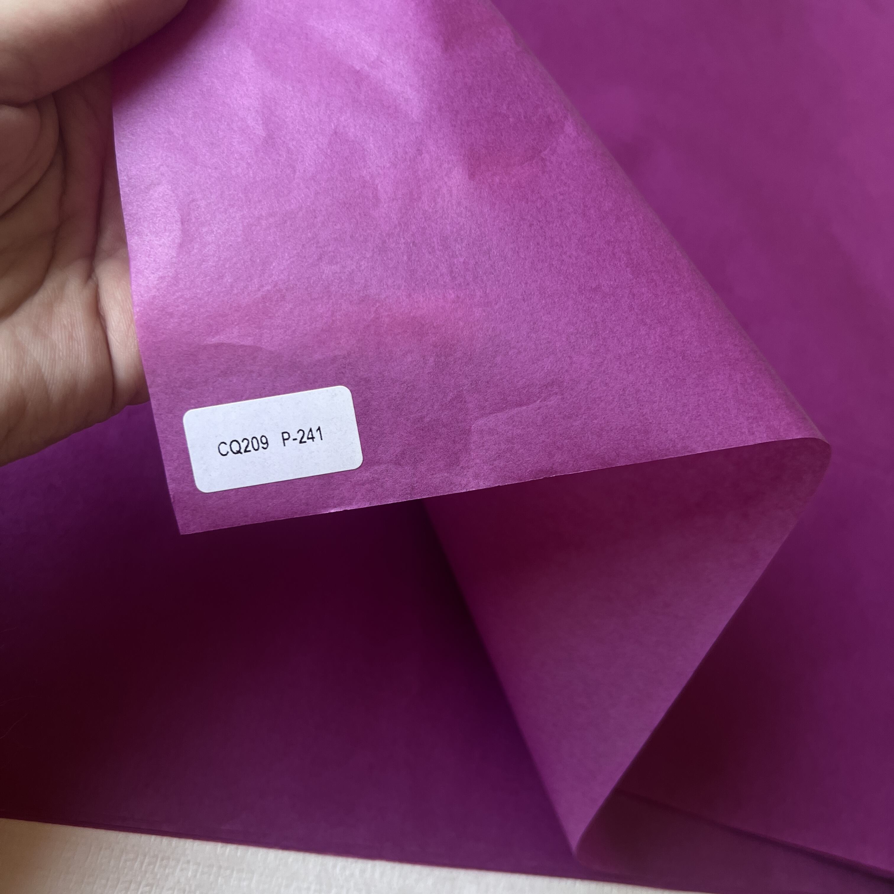 Páipéar Pacaíochta Caillteach Umha: Réitigh Seasmhacha do Thionscadal