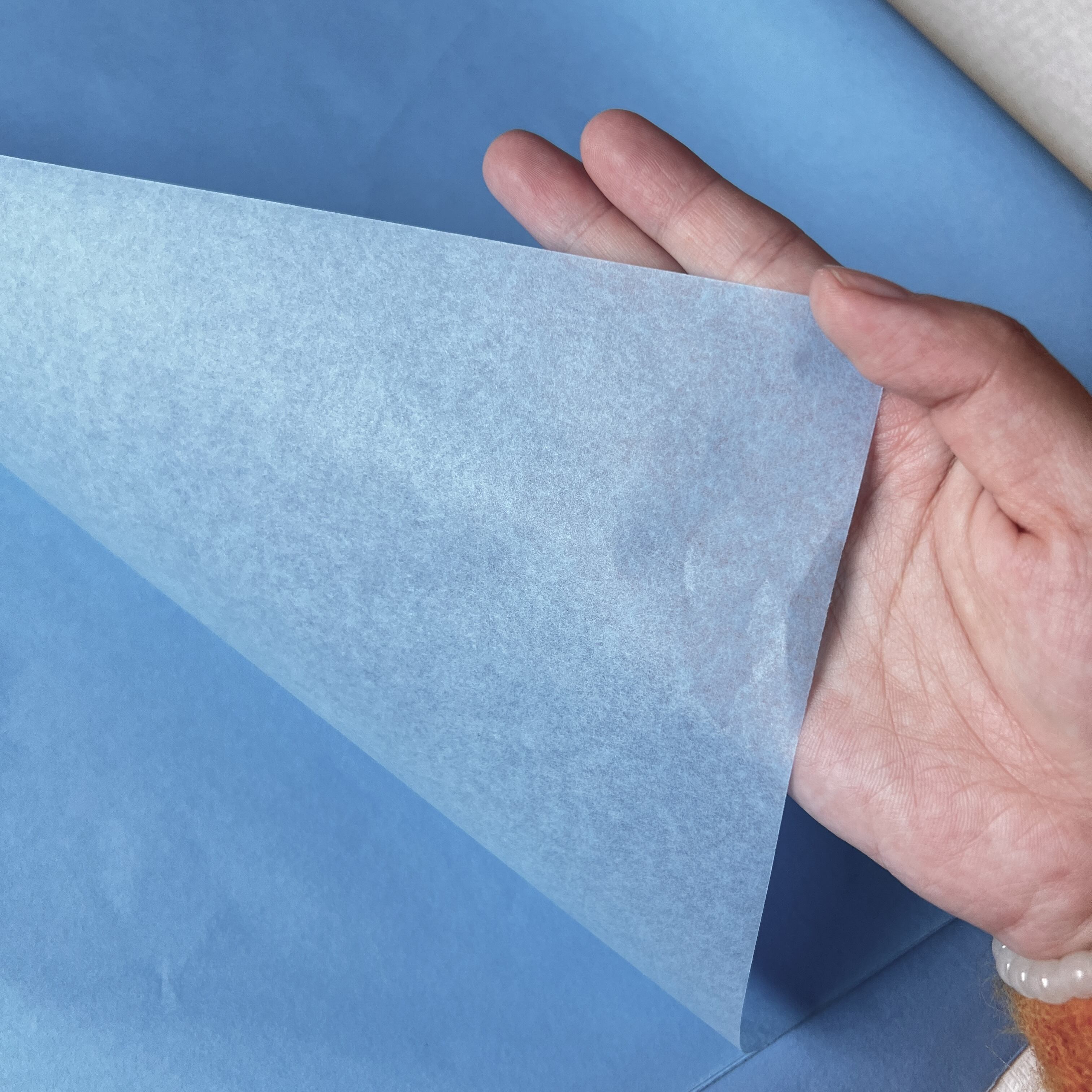 Premium kvalitní potiskový papír pro balení oblečení