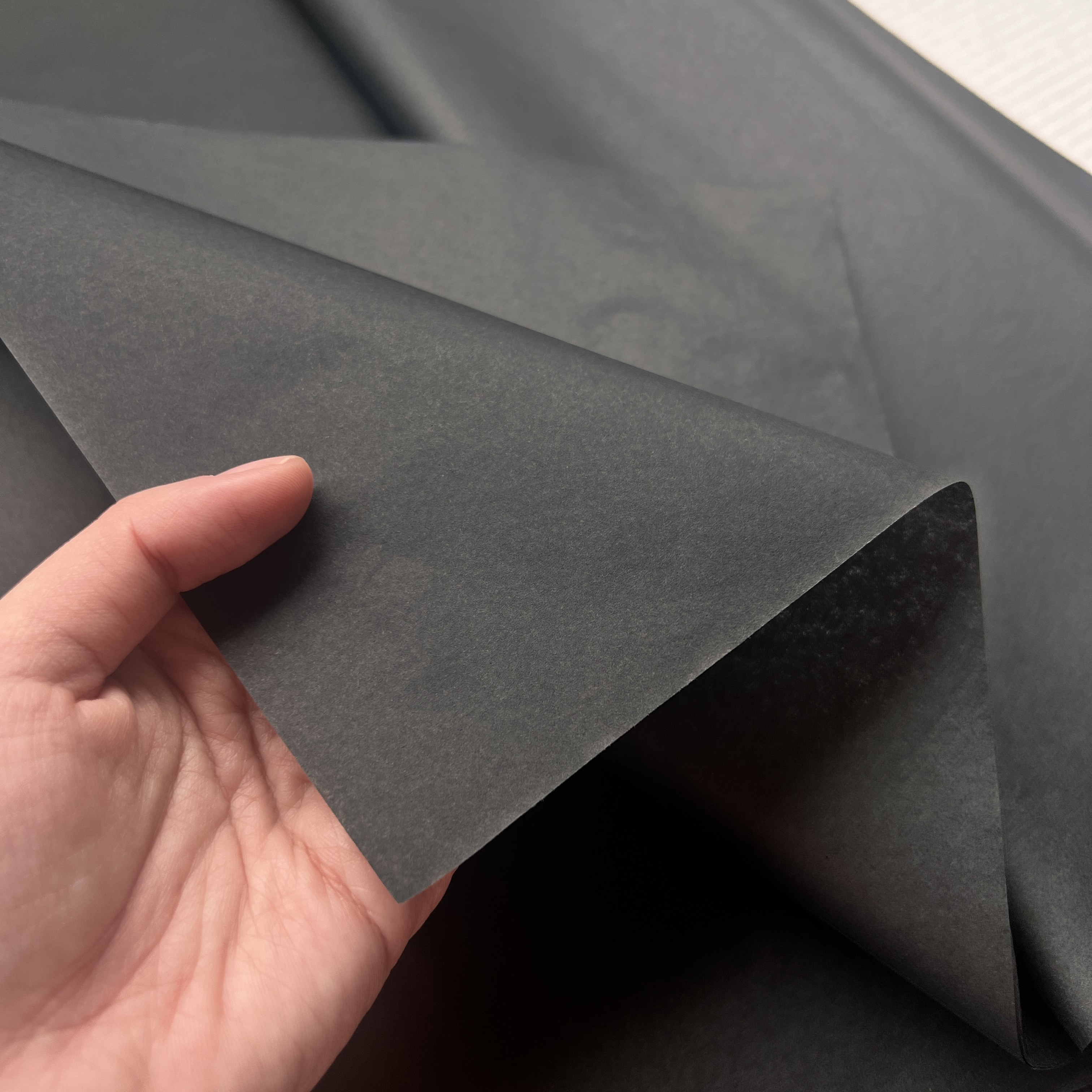 Reputable Black Tissue Paper Manufacturer You Can Trust.