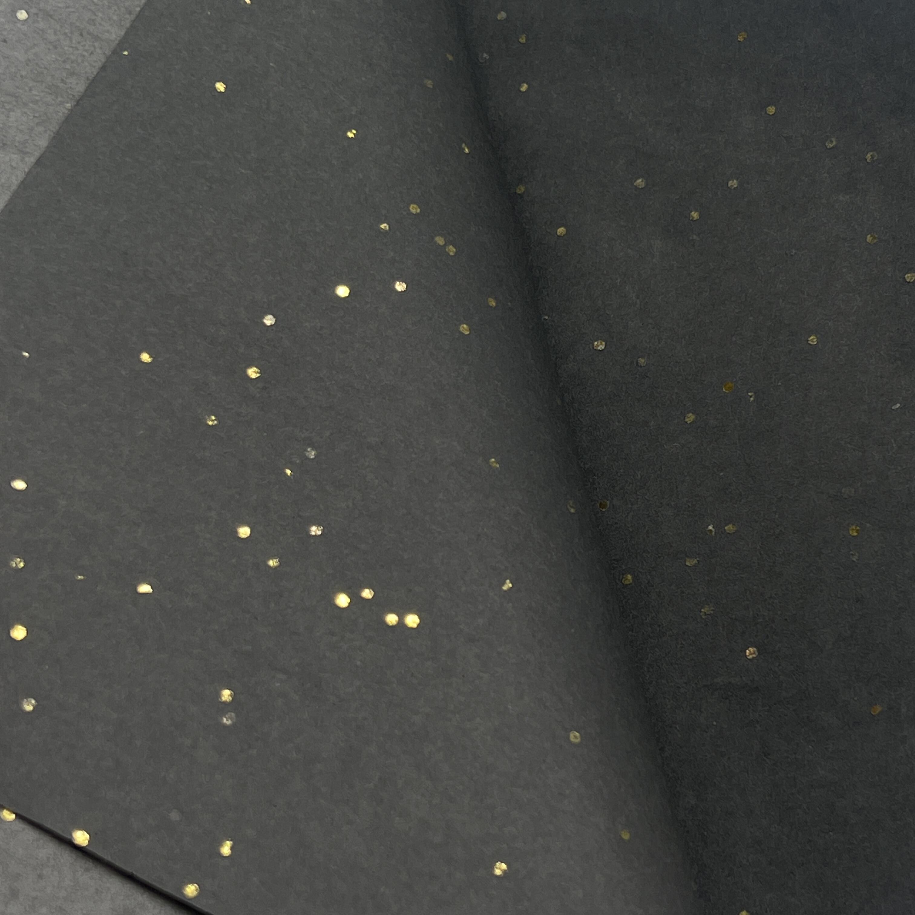 Cilësi dhe Vershtrim i Përballueshëm të Letës së Mbështjelljes me Efekt Mat